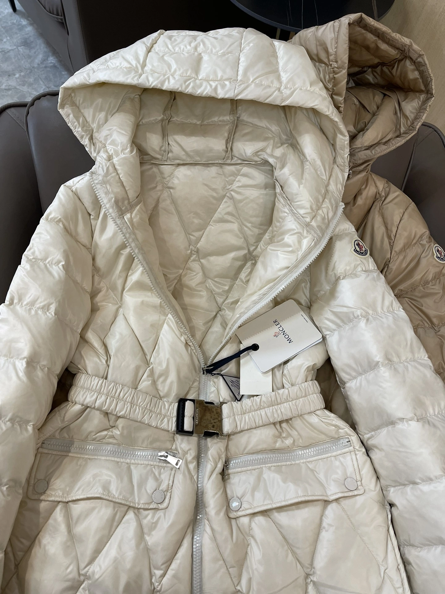 Moncler Down Jackets Bright 146482