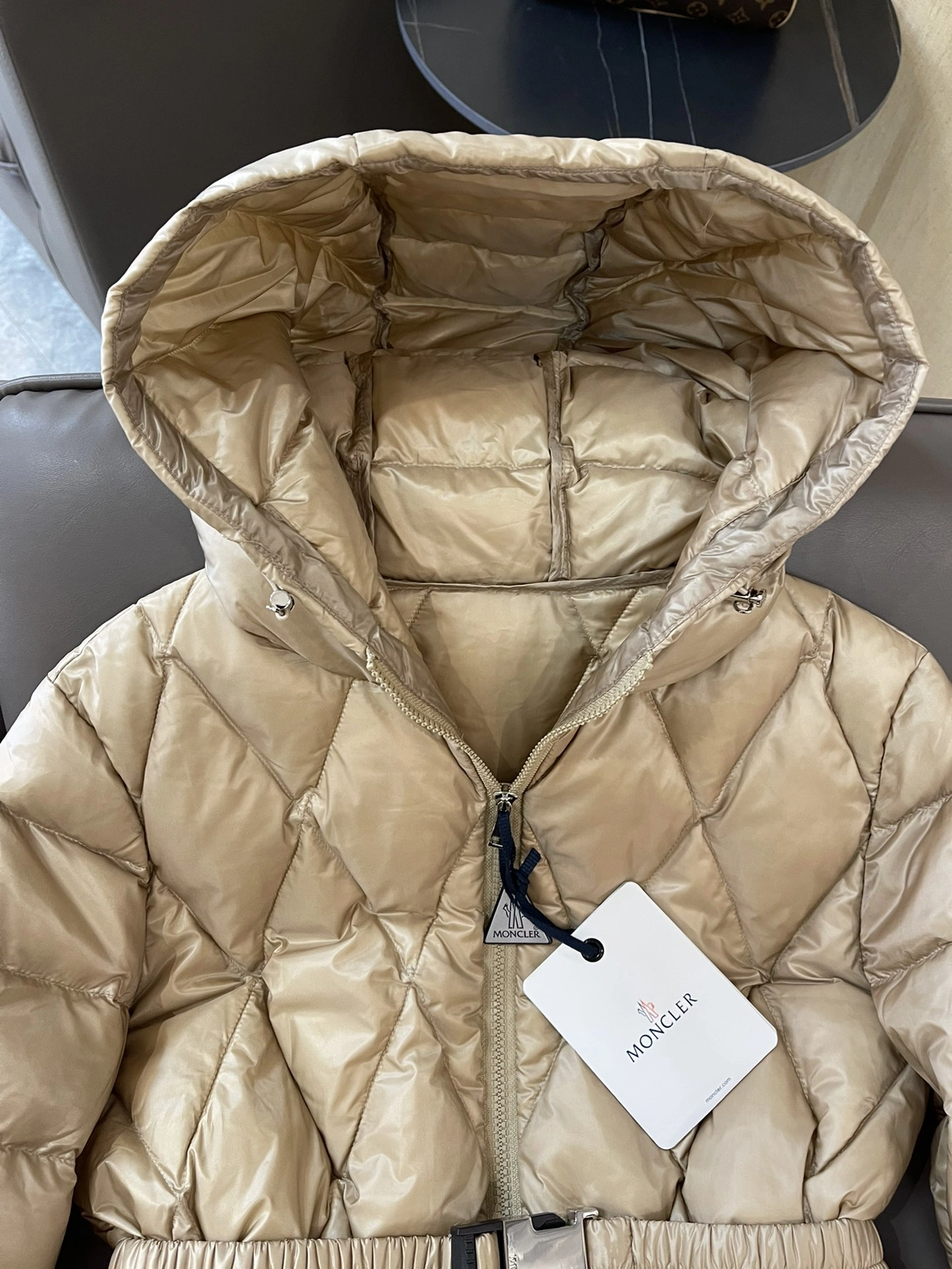 Modern Moncler Down Jackets 146477