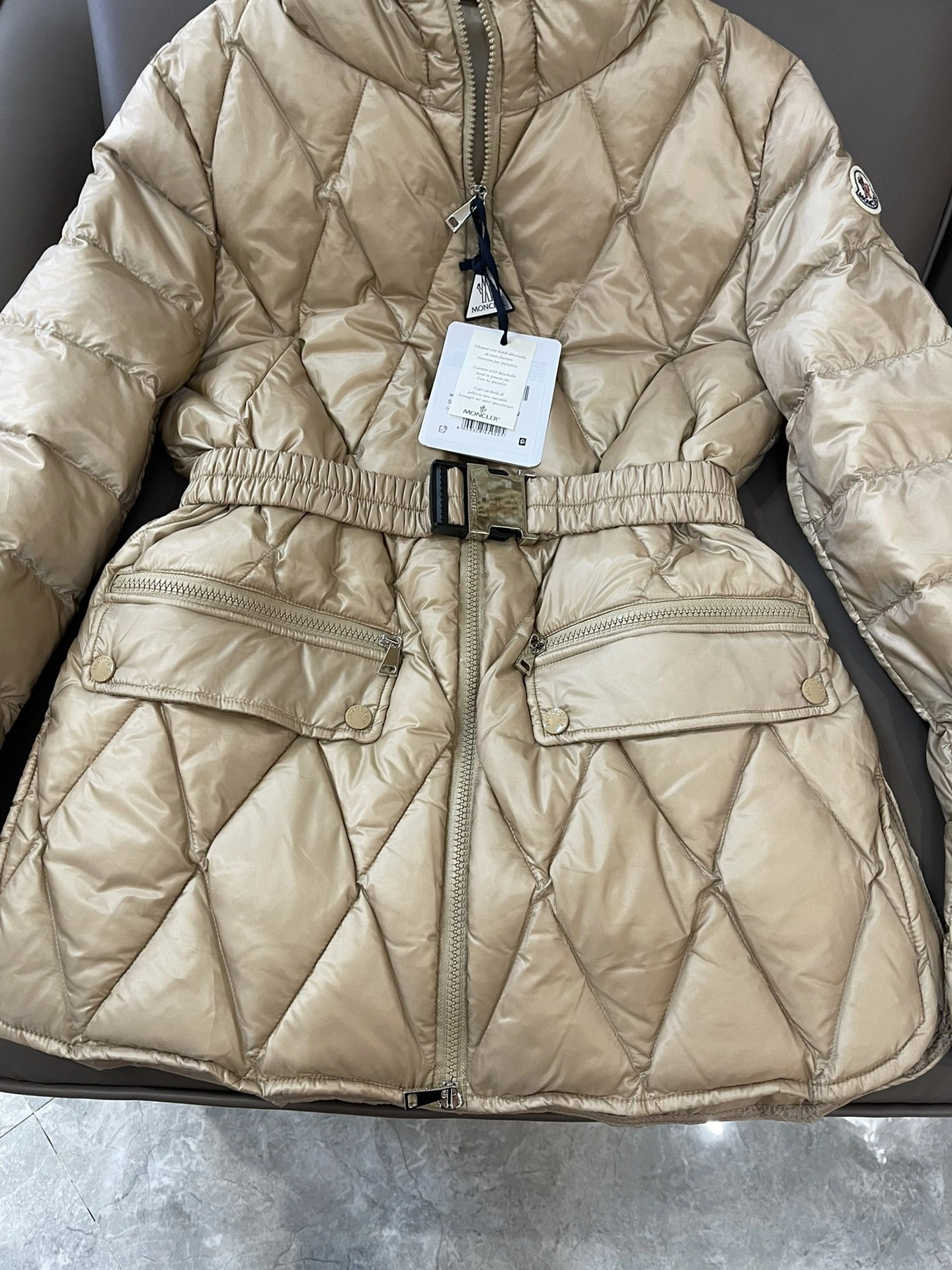 Modern Moncler Down Jackets 146477
