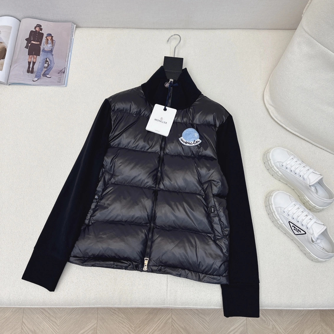 Moncler Down Jackets Cozy 146476
