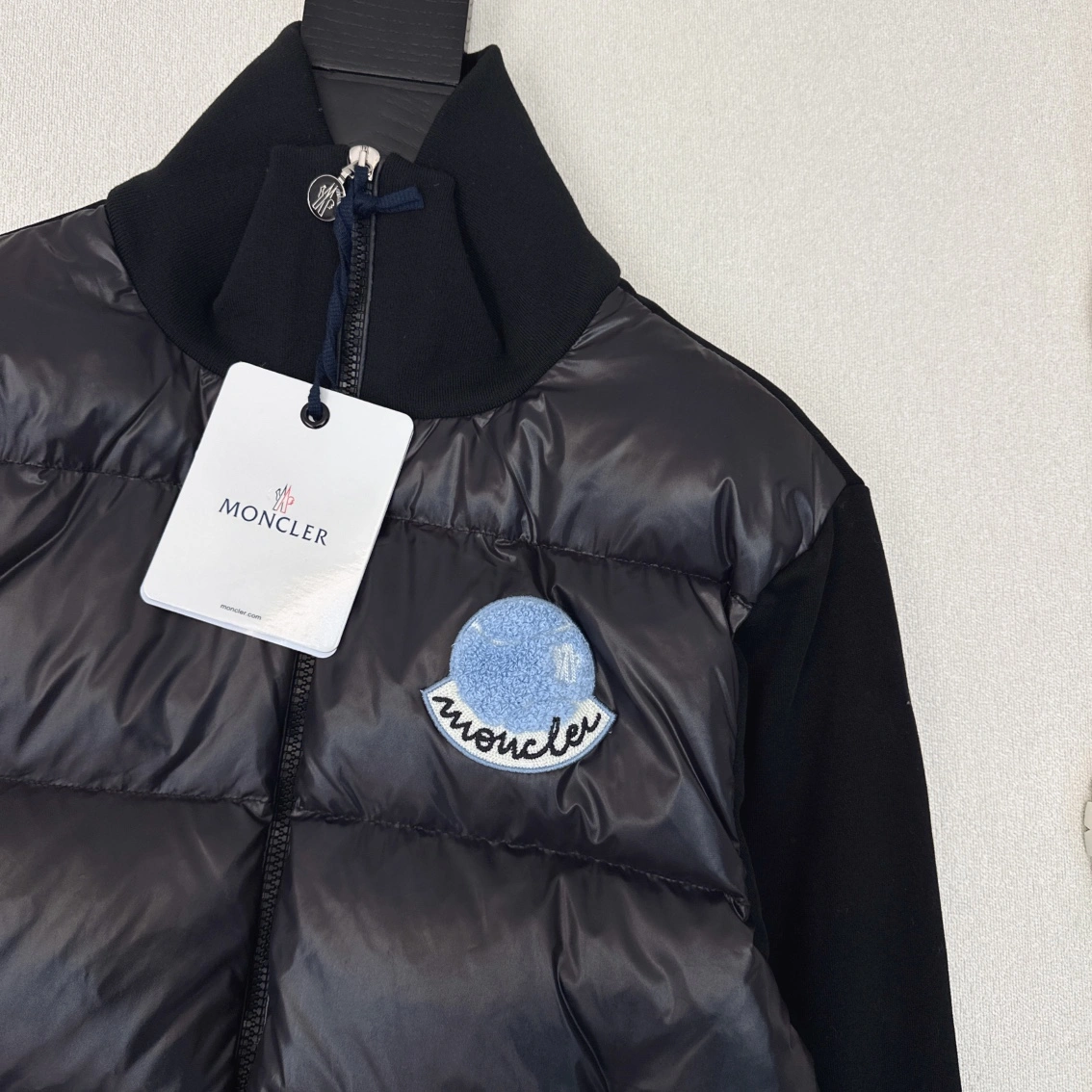 Moncler Down Jackets Cozy 146476