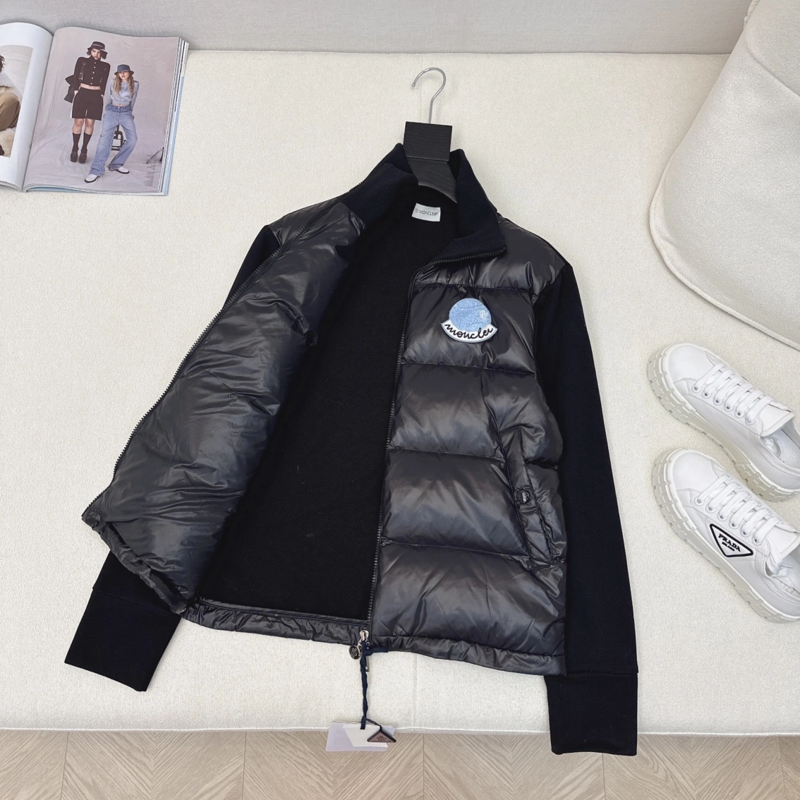 Moncler Down Jackets Cozy 146476