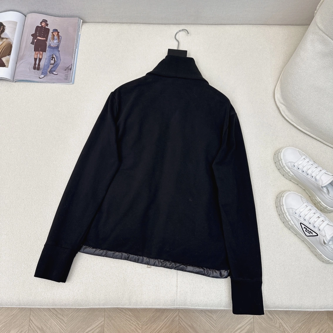 Moncler Down Jackets Cozy 146476