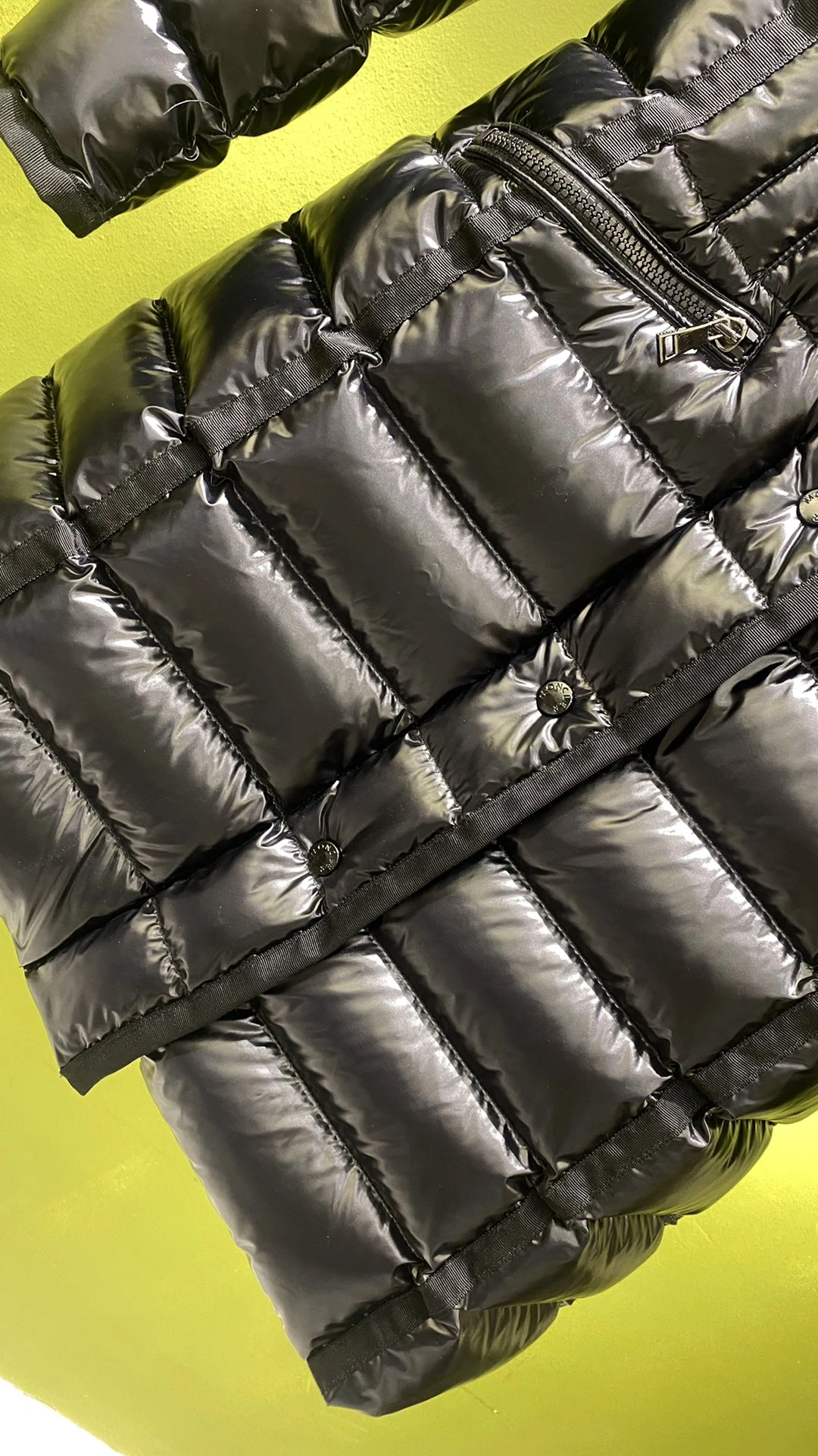 MultiPurpose Moncler Down Jackets 146473