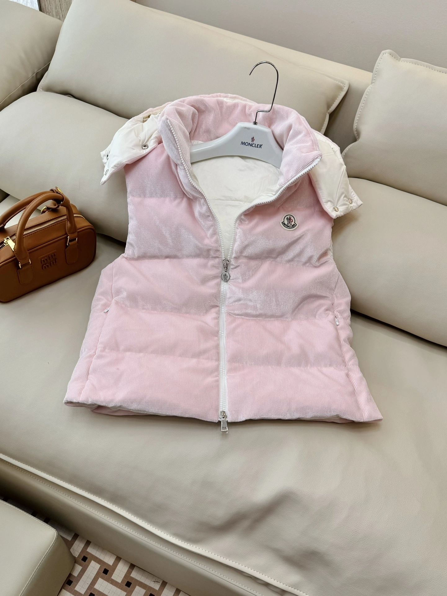 Versatile Moncler Down Jackets 146456