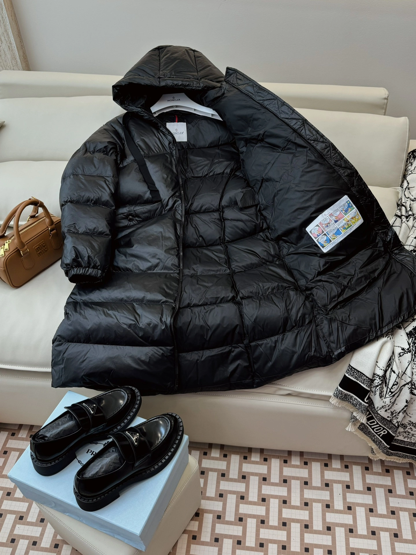 TechFriendly Moncler Down Jackets 146446