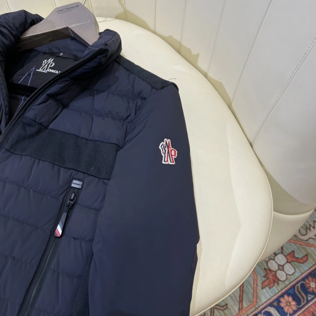 Moncler Down Jackets Flexible 146469