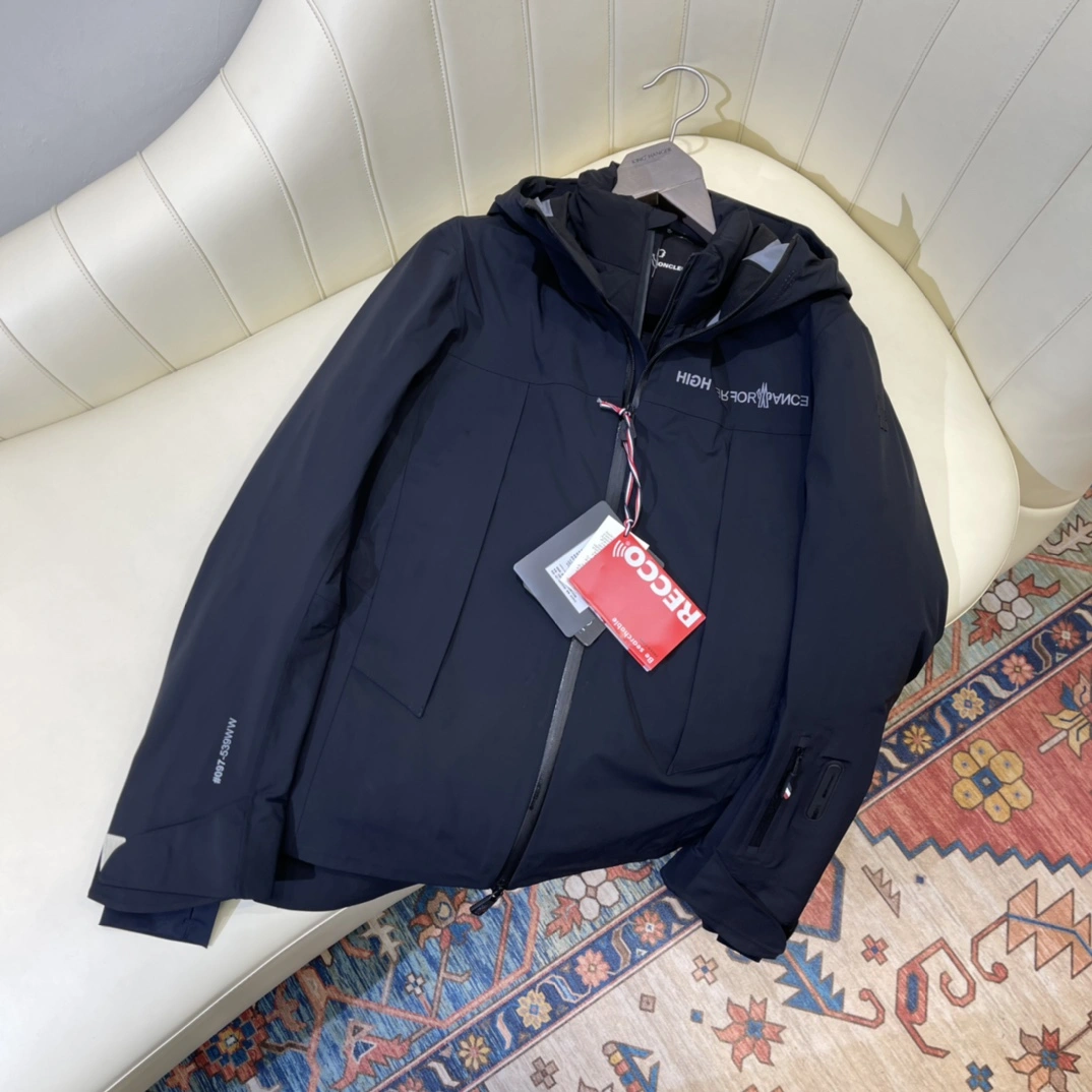 Durable Moncler Down Jackets 146451