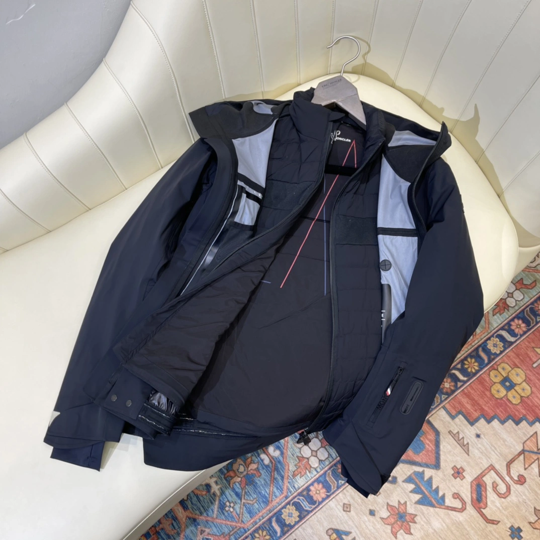Durable Moncler Down Jackets 146451