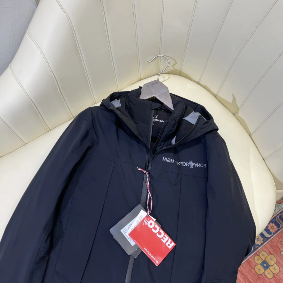 Durable Moncler Down Jackets 146451