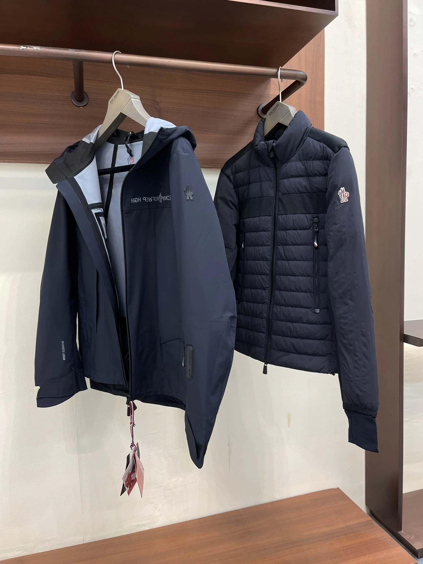 Moncler Down Jackets Stretchable 146447