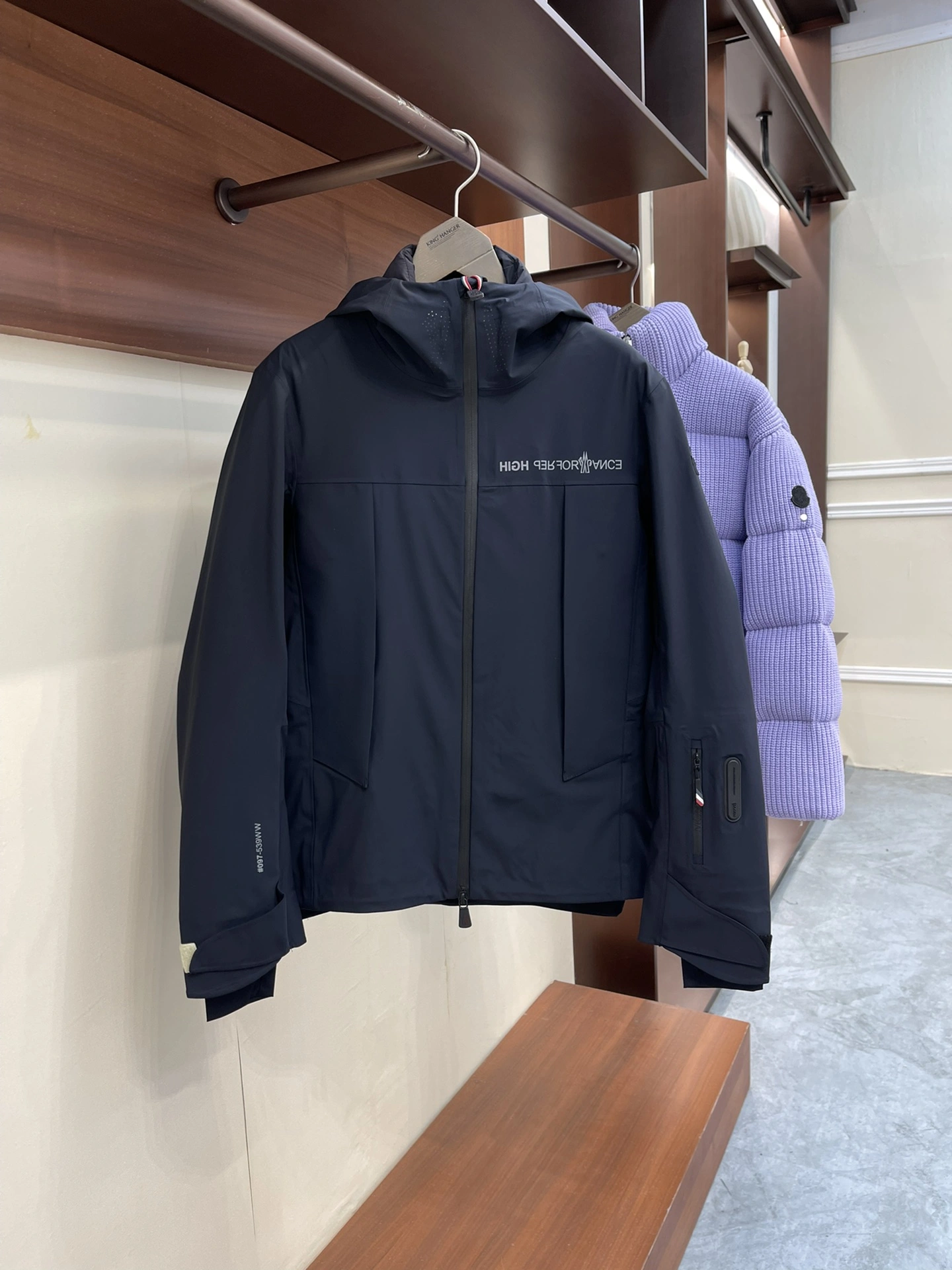 Moncler Down Jackets Stretchable 146447