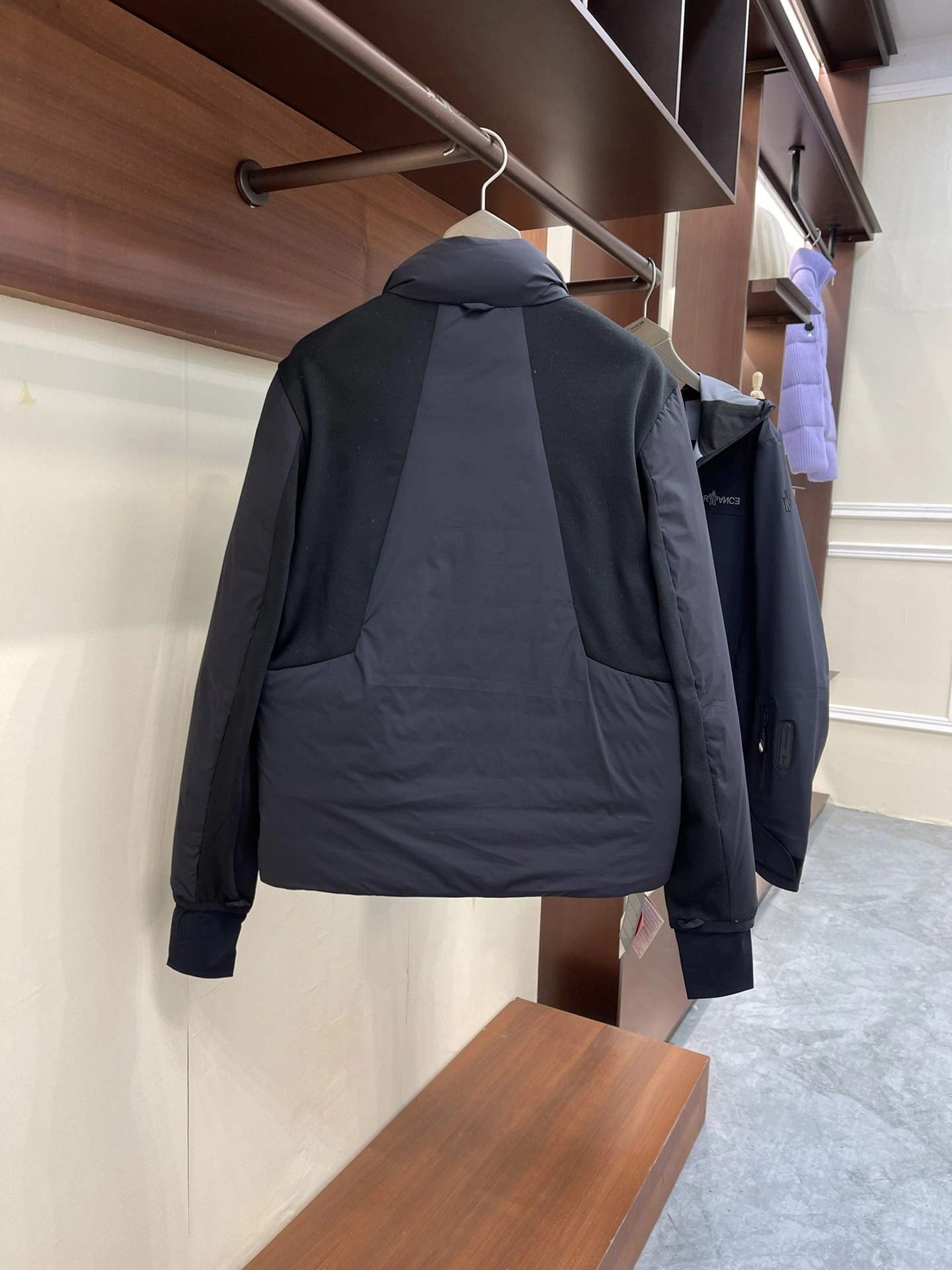 Moncler Down Jackets Stretchable 146447