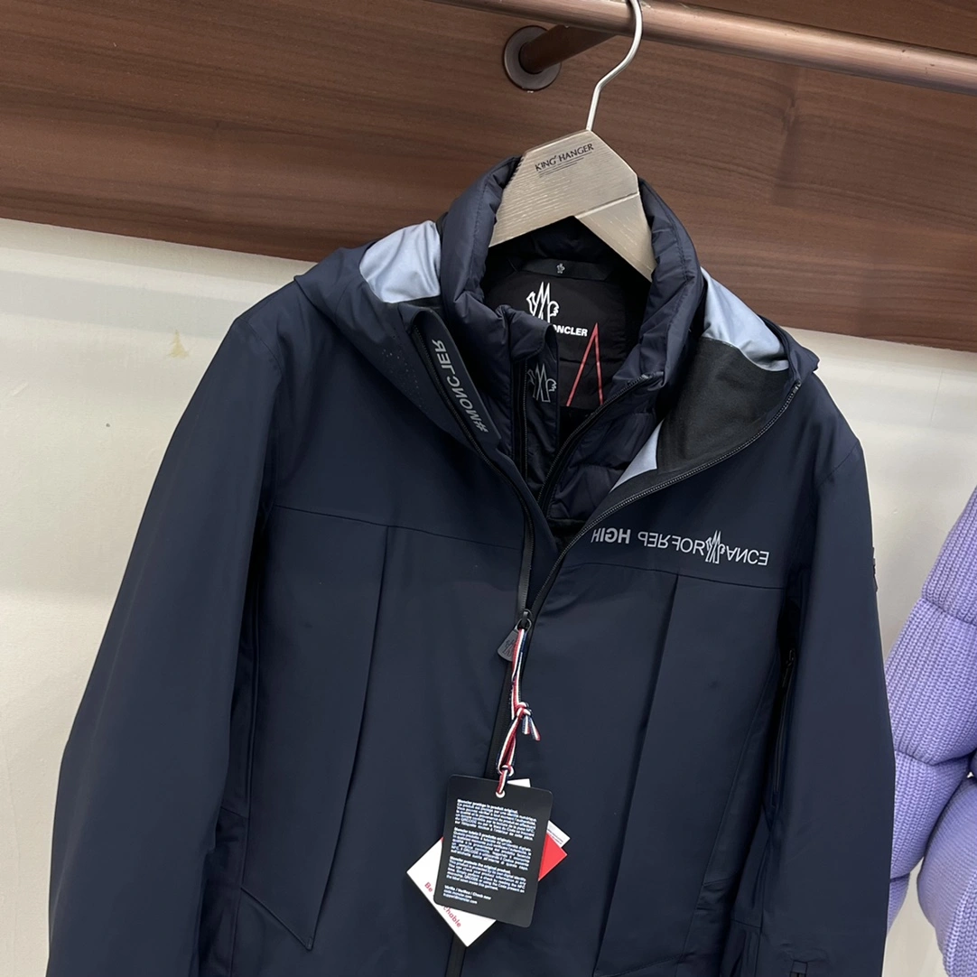 Moncler Down Jackets Stretchable 146447