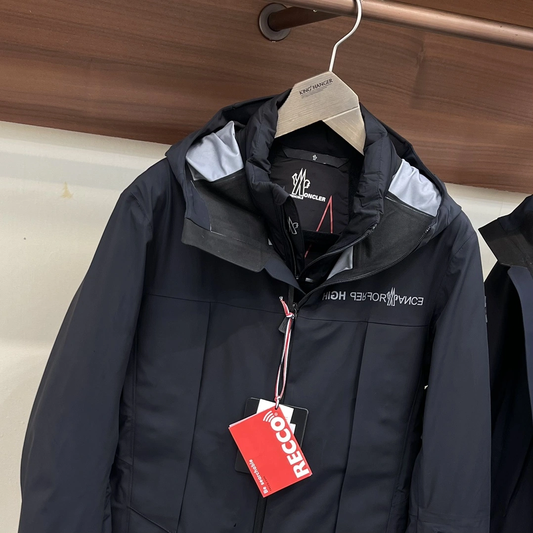 Moncler Down Jackets Stretchable 146447