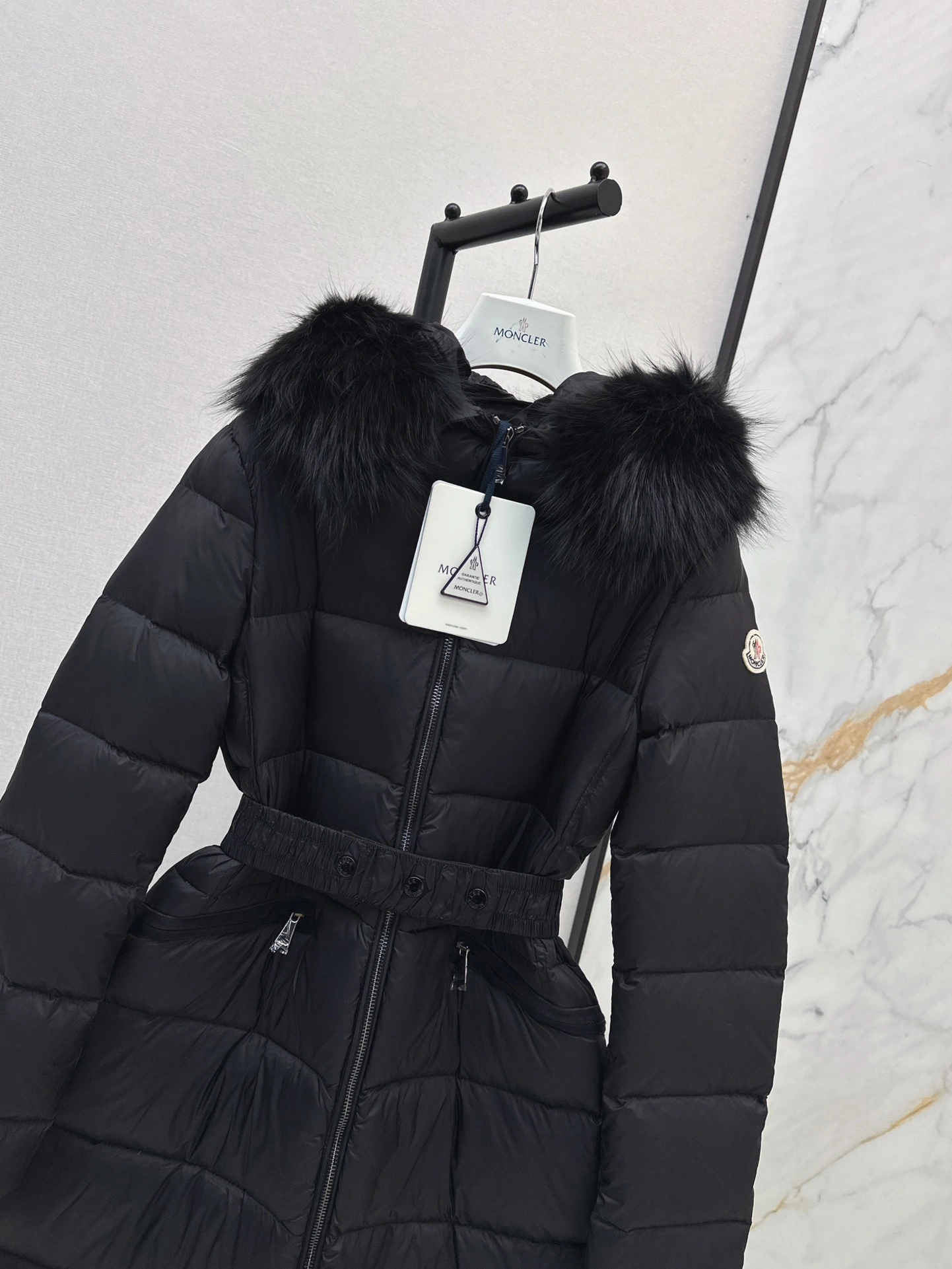 Moncler Down Jackets Durable 146453