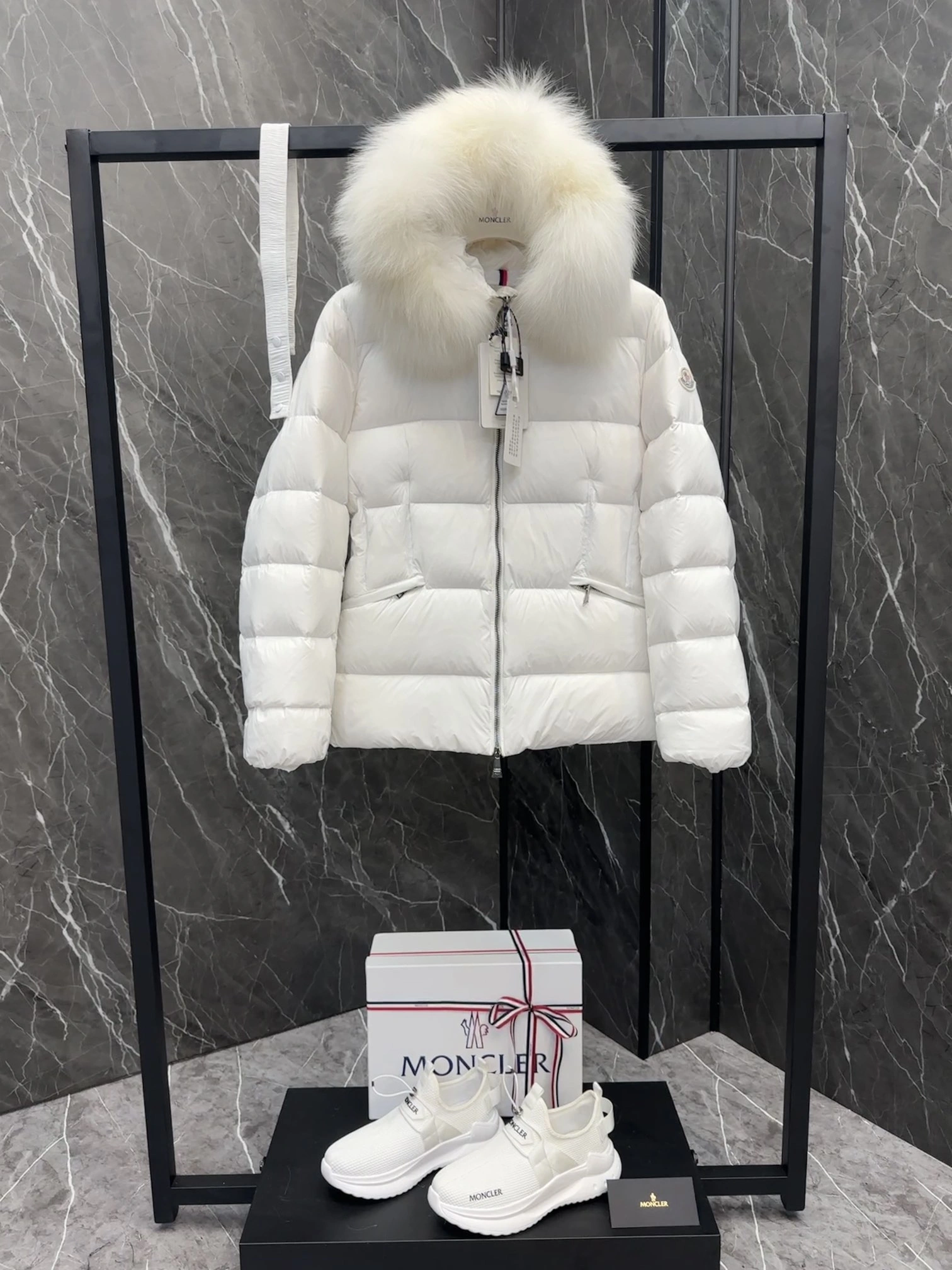 Moncler Down Jackets Sustainable 146448