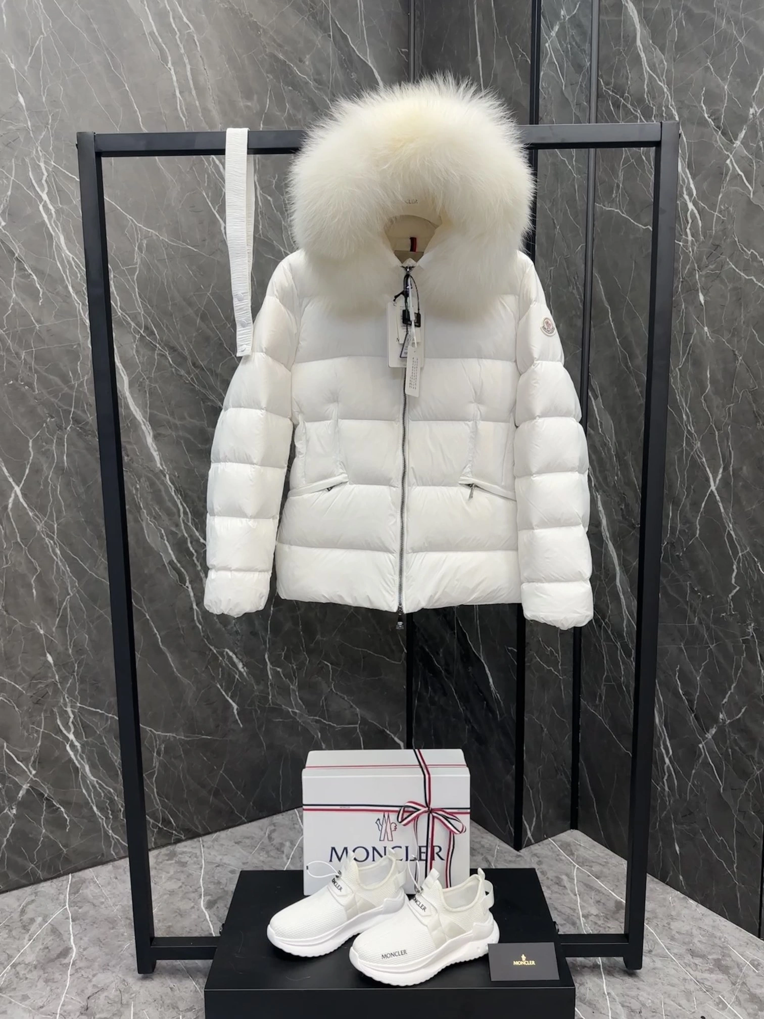 Moncler Down Jackets Sustainable 146448