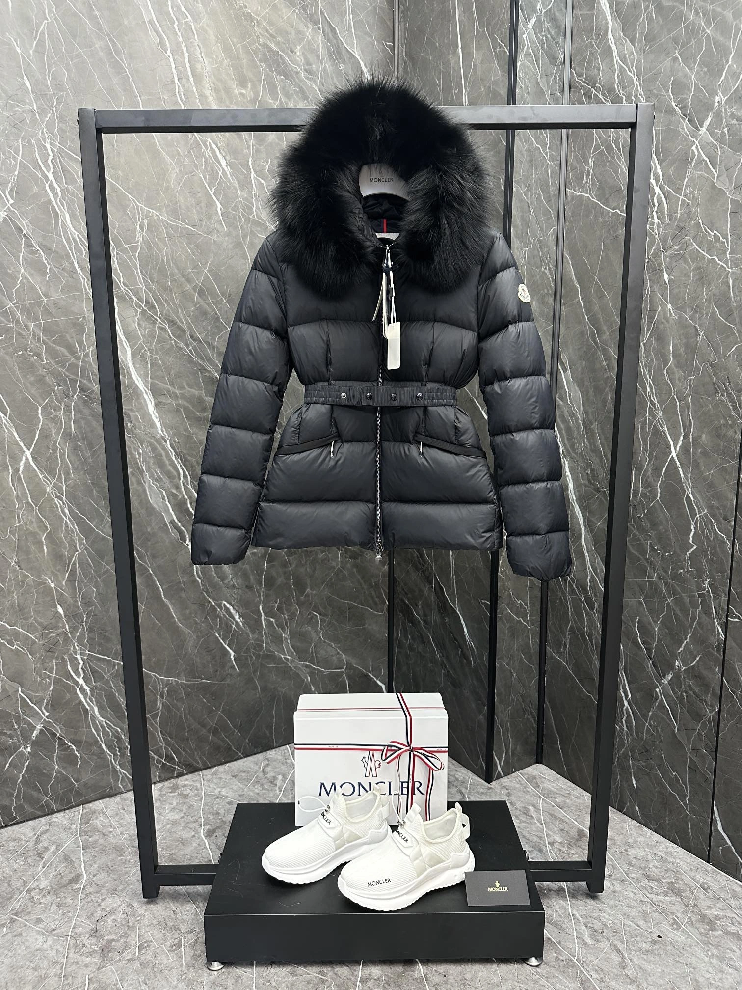 Moncler Down Jackets WellDesigned 146461