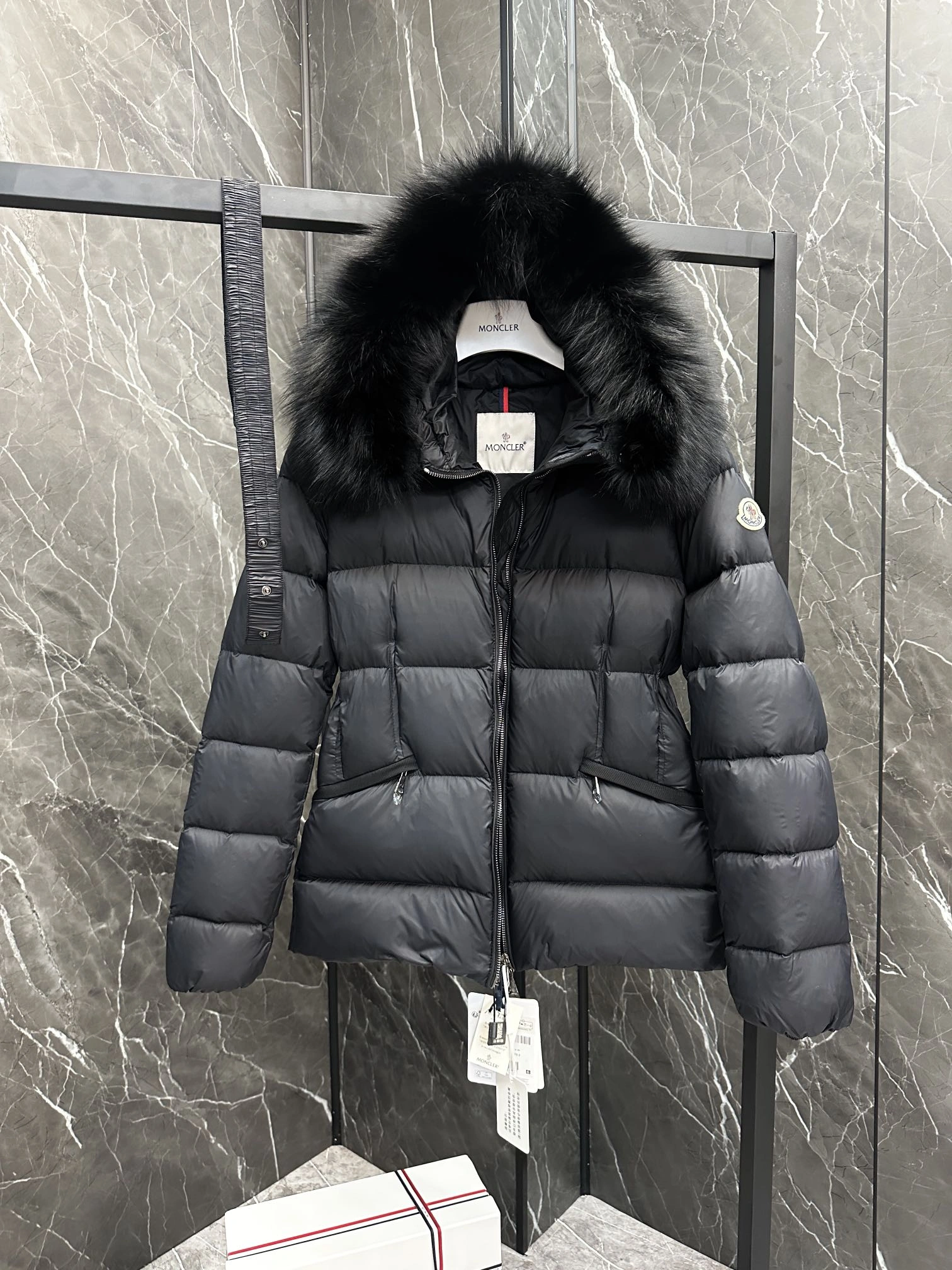 Moncler Down Jackets WellDesigned 146461