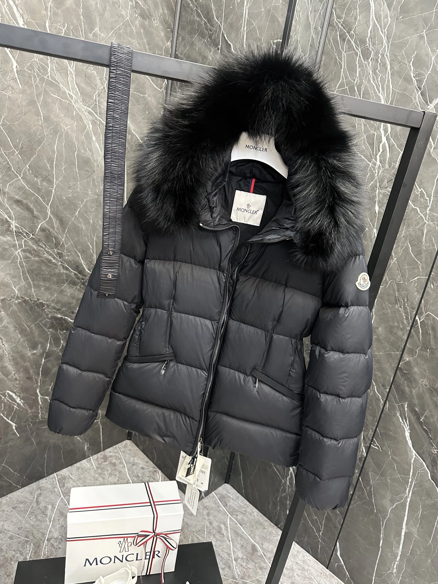 Moncler Down Jackets WellDesigned 146461