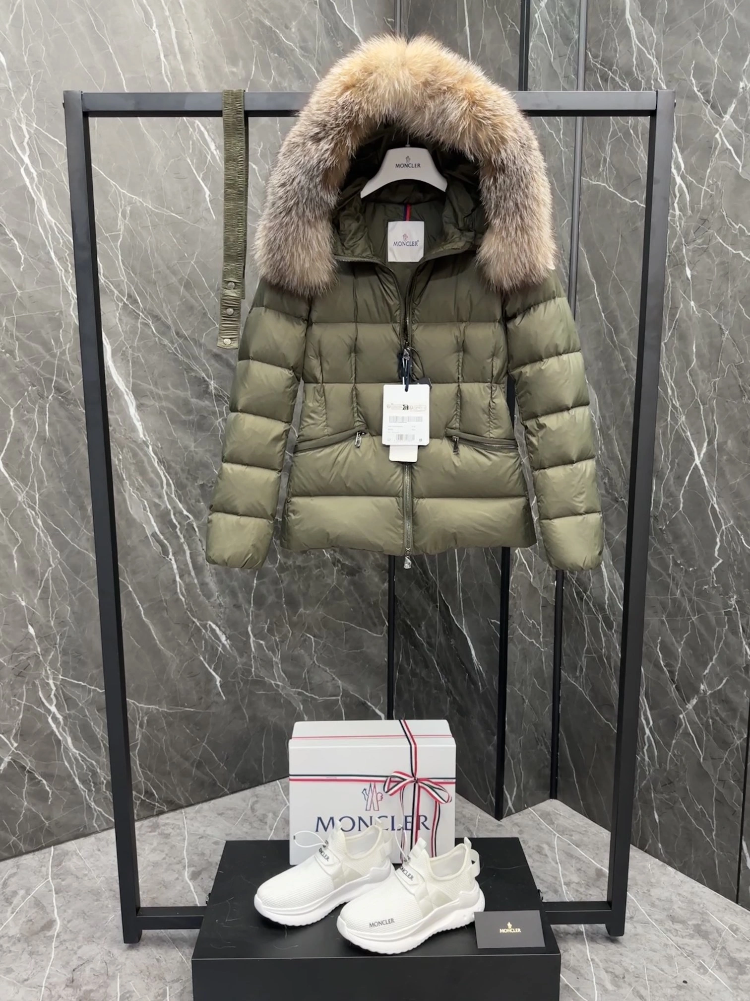 Moncler Down Jackets MoistureWicking 146449