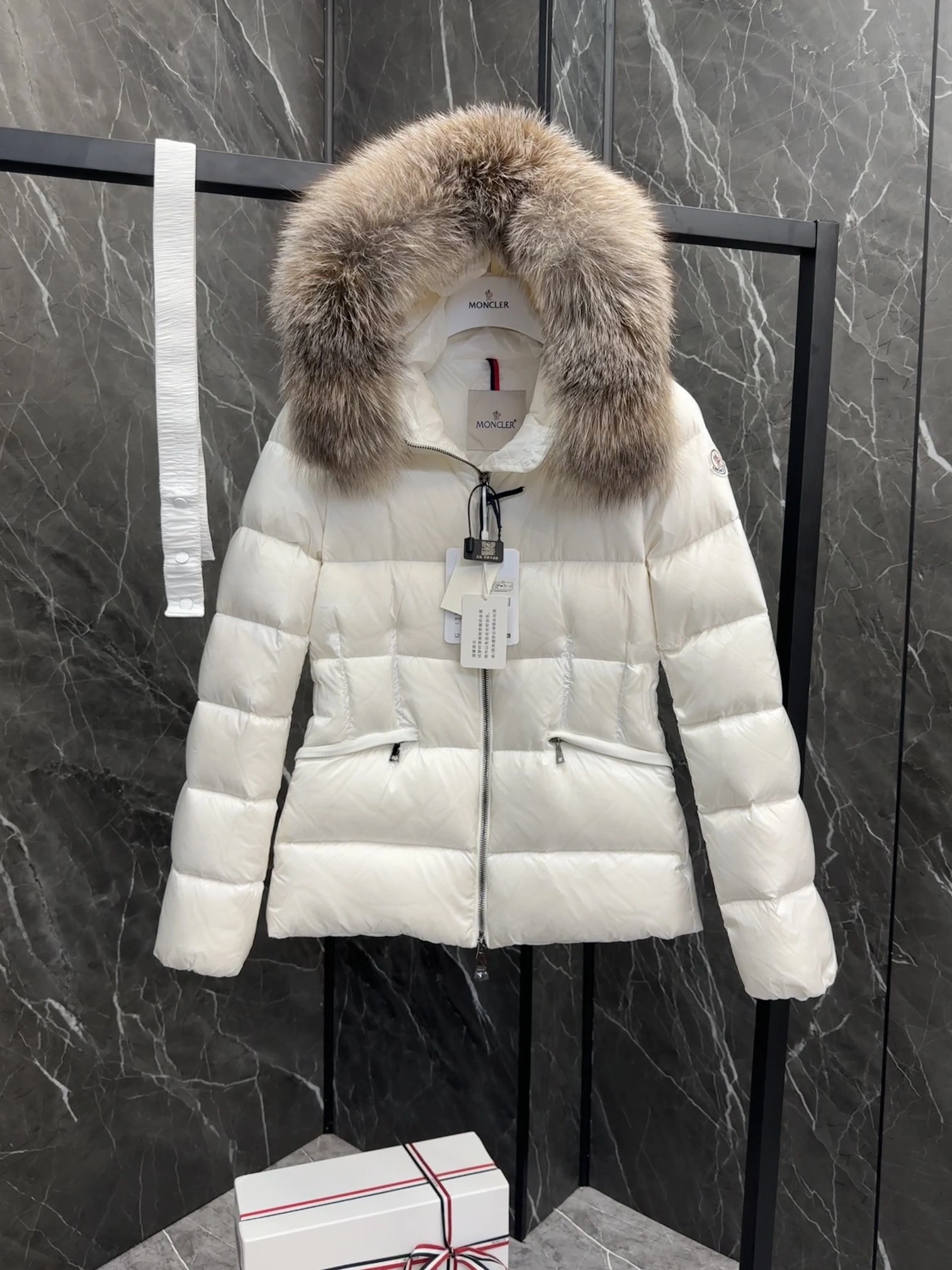 Unique Moncler Down Jackets 146458