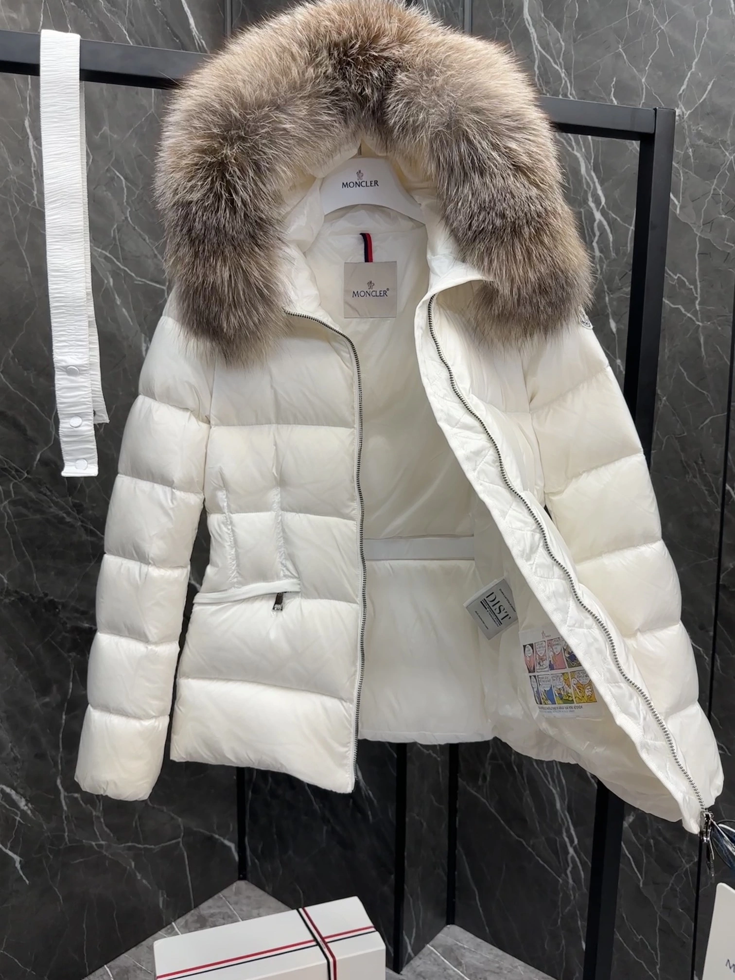 Unique Moncler Down Jackets 146458