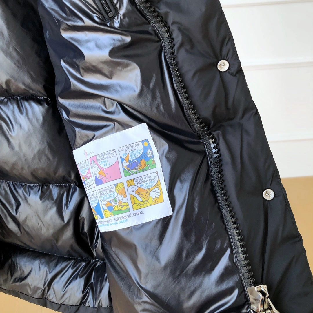 Moncler Down Jackets Fashionable 146457
