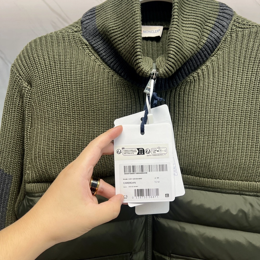 Moncler Down Jackets Durable 146459
