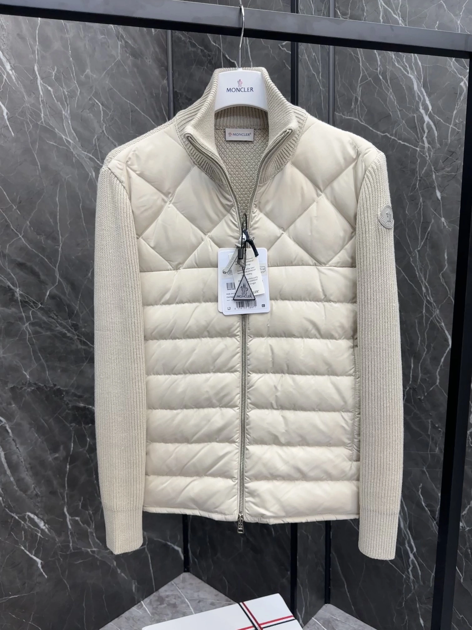 Moncler Down Jackets WellDesigned 146462