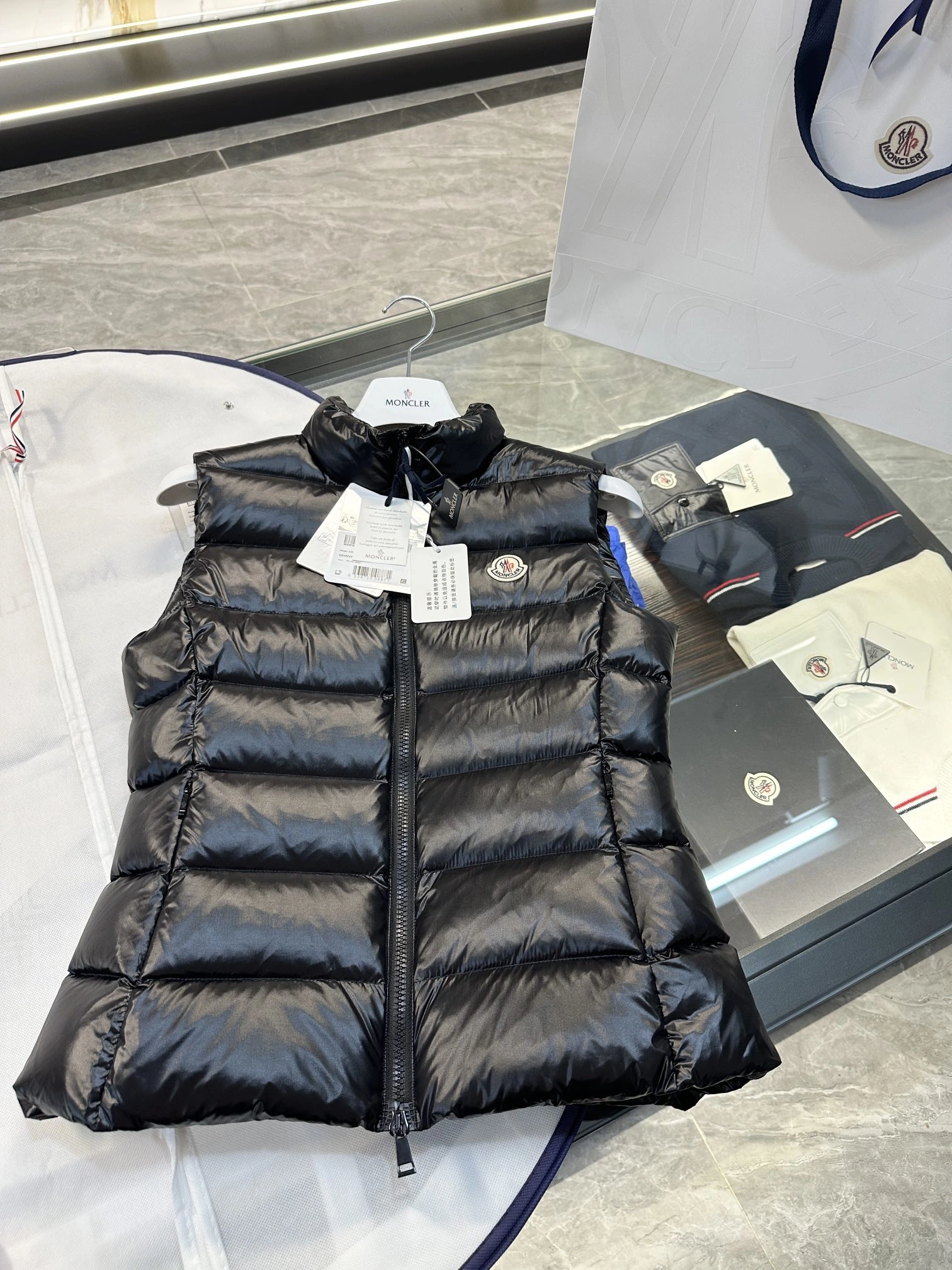 Moncler Down Jackets FashionForward 146441