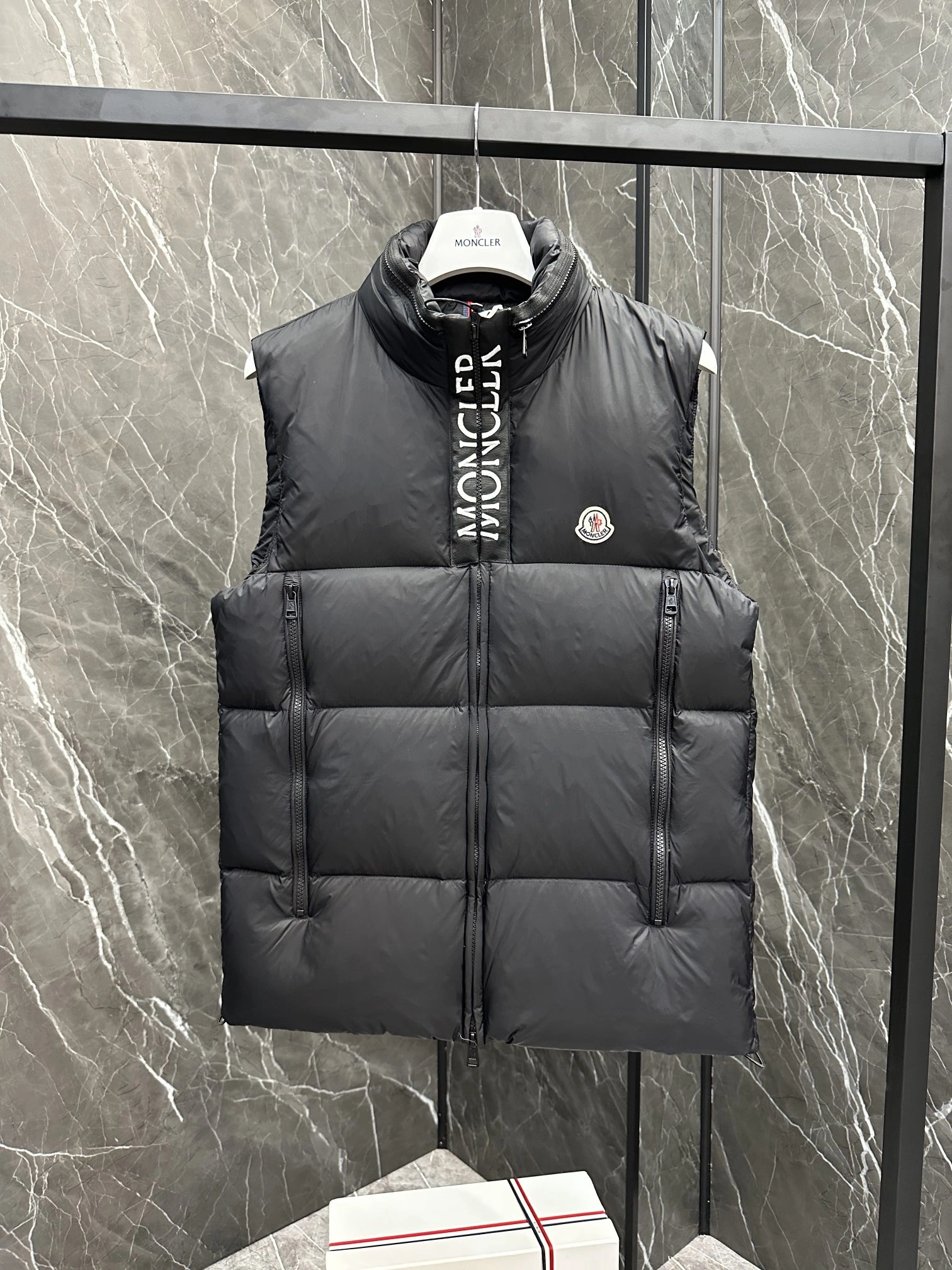 EasyCare Moncler Down Jackets 146452