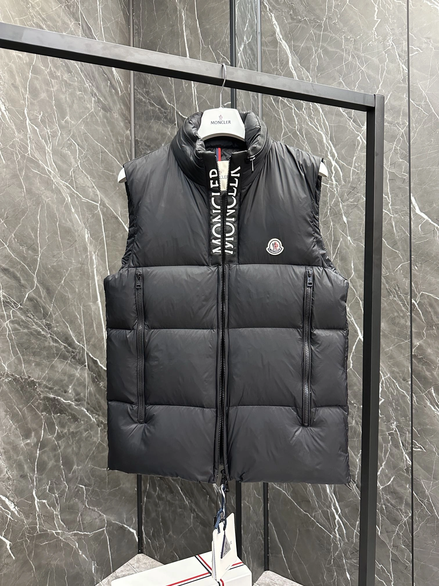 EasyCare Moncler Down Jackets 146452