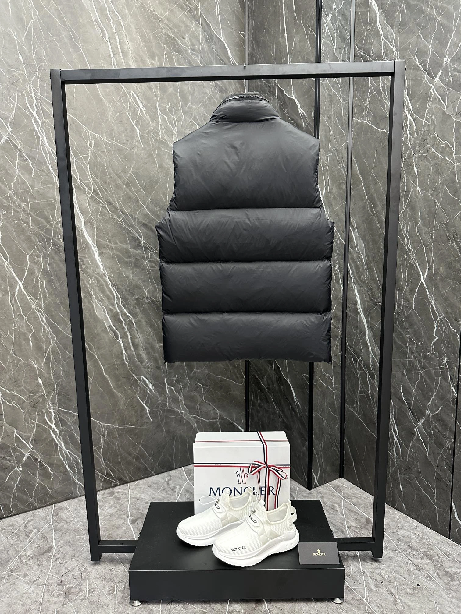 EasyCare Moncler Down Jackets 146452