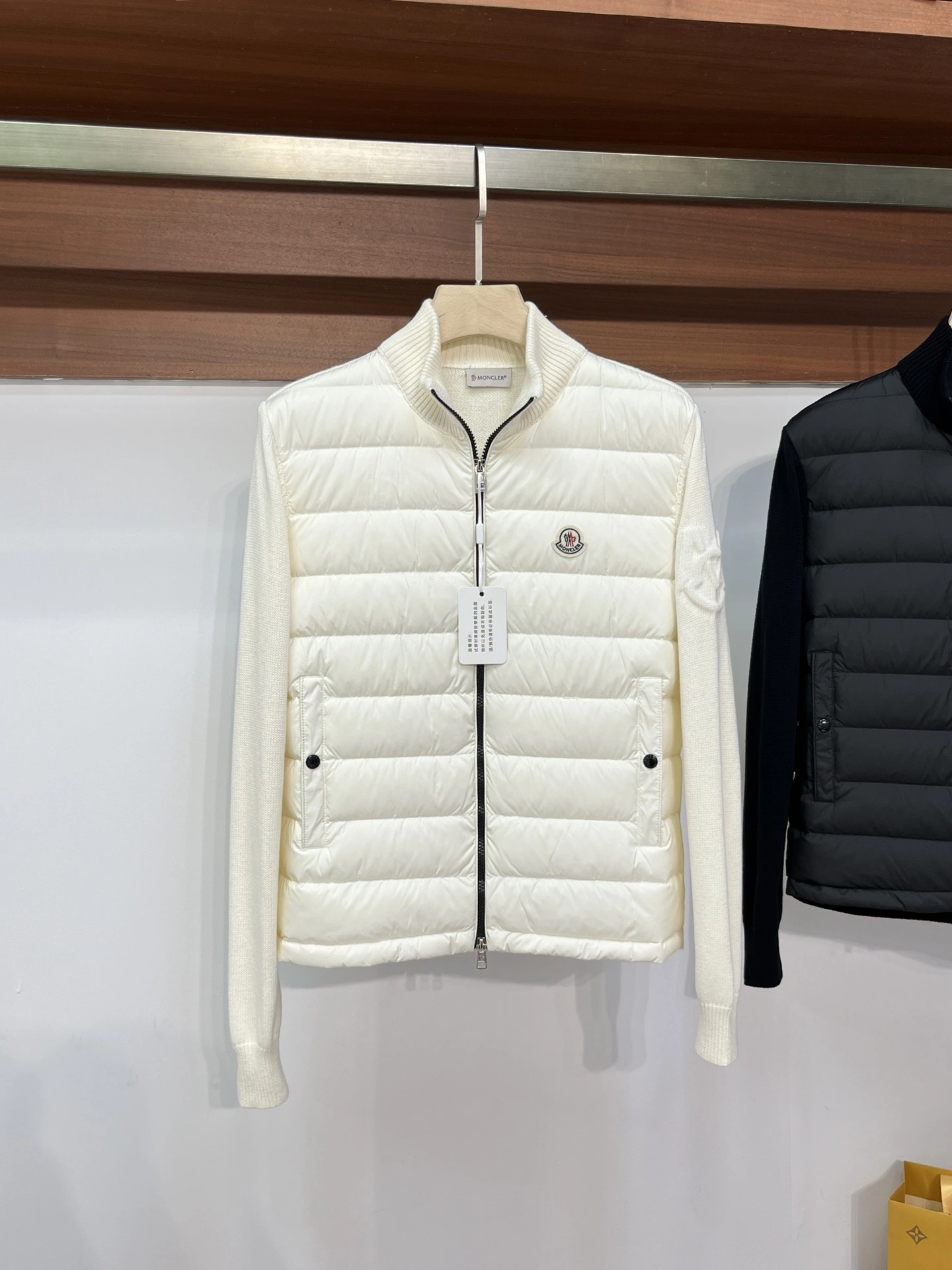 Moncler Down Jackets Comfortable 146472