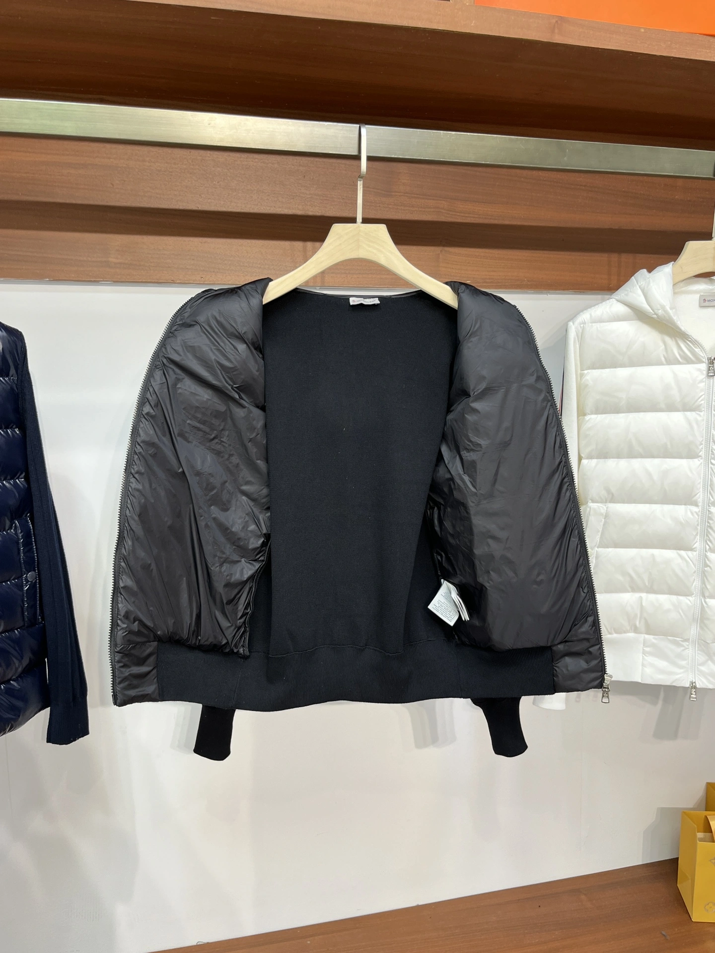 Moncler Down Jackets ZeroBulk 146438