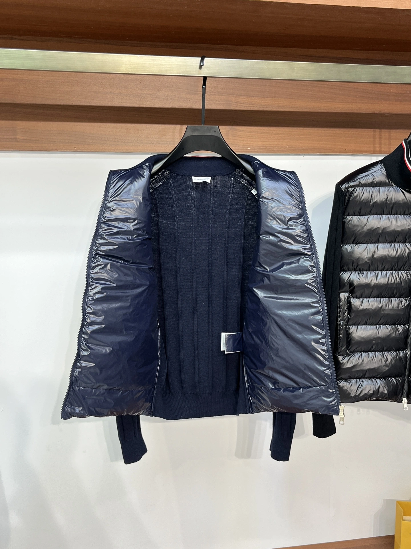 Fashionable Moncler Down Jackets 146439