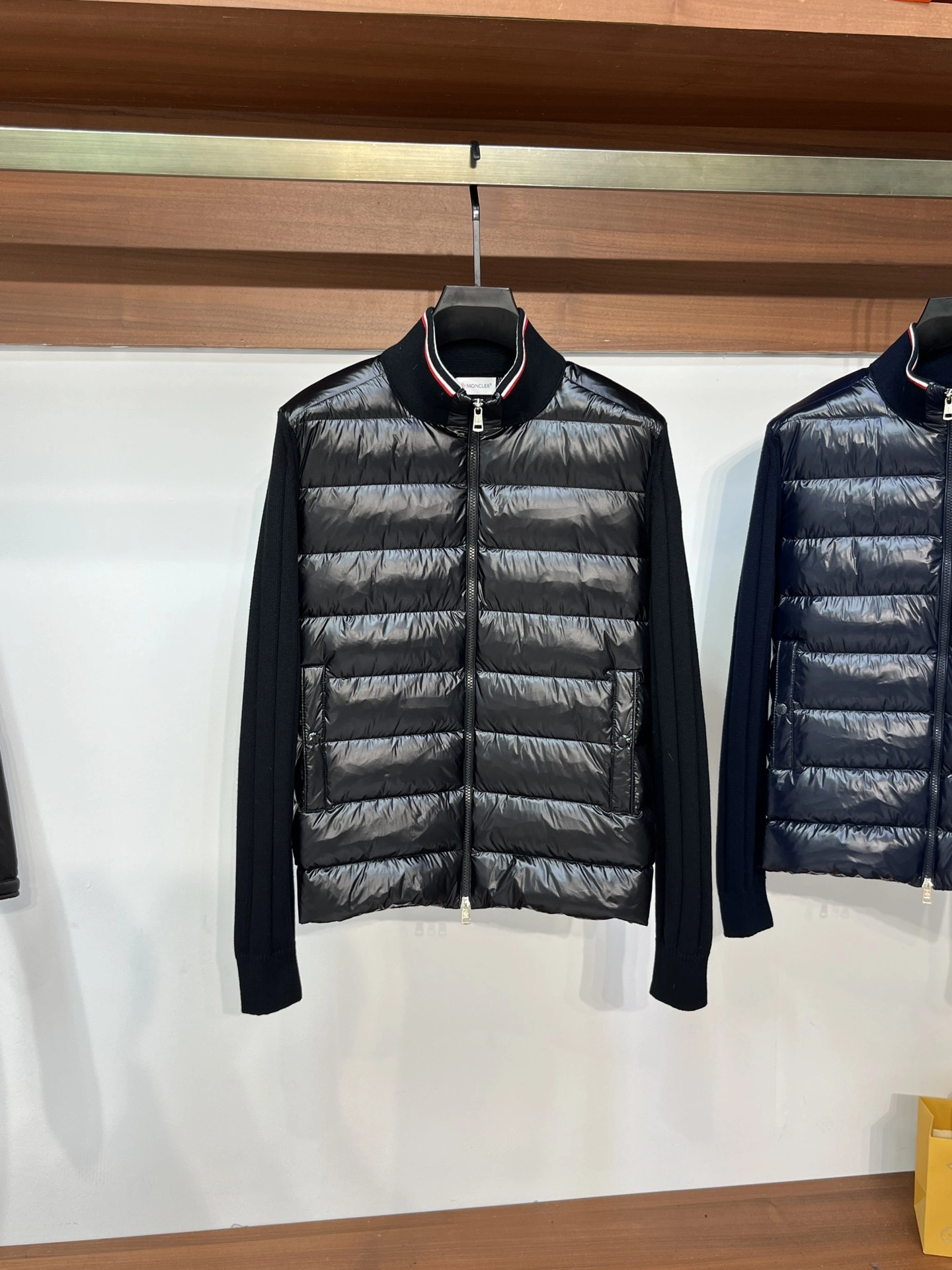 Fashionable Moncler Down Jackets 146439