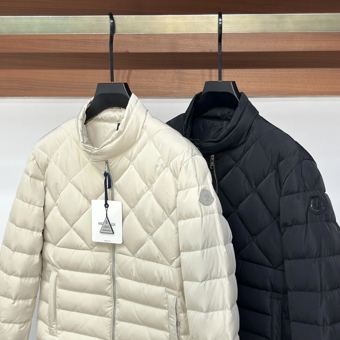 Moncler Down Jackets TimelessDesign 146435