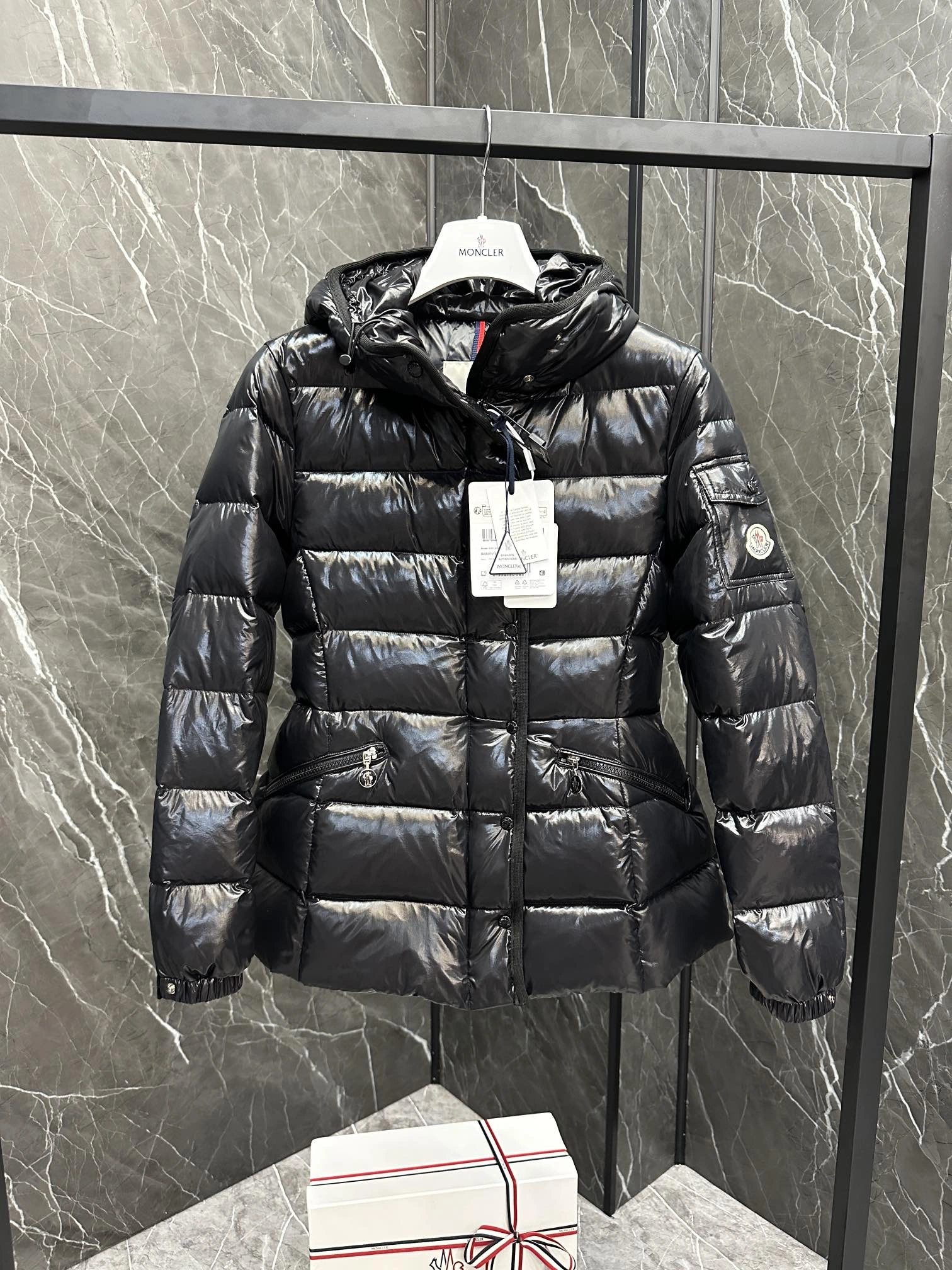 Sustainable Moncler Down Jackets 146434