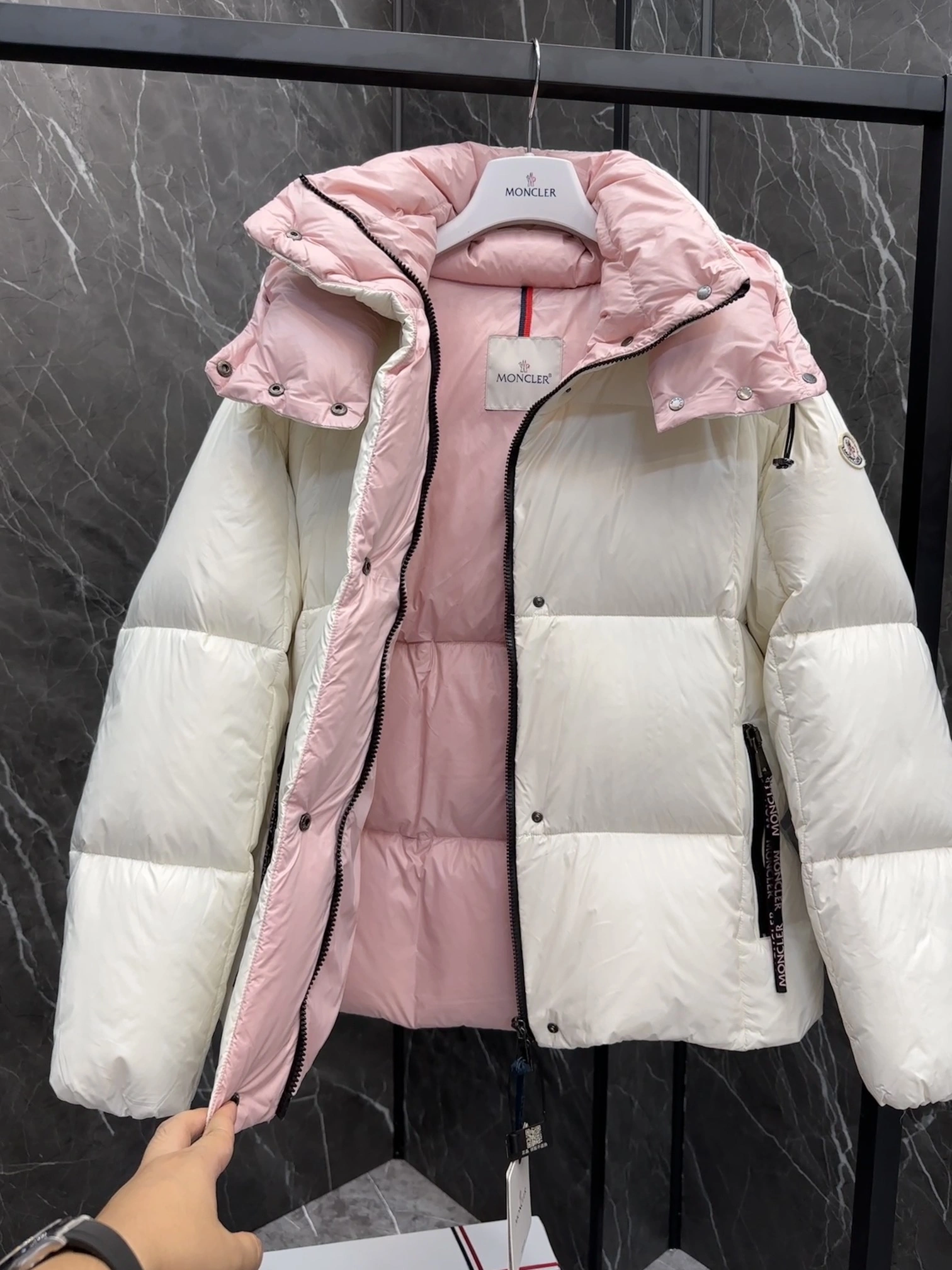 SoftTouch Moncler Down Jackets 146430