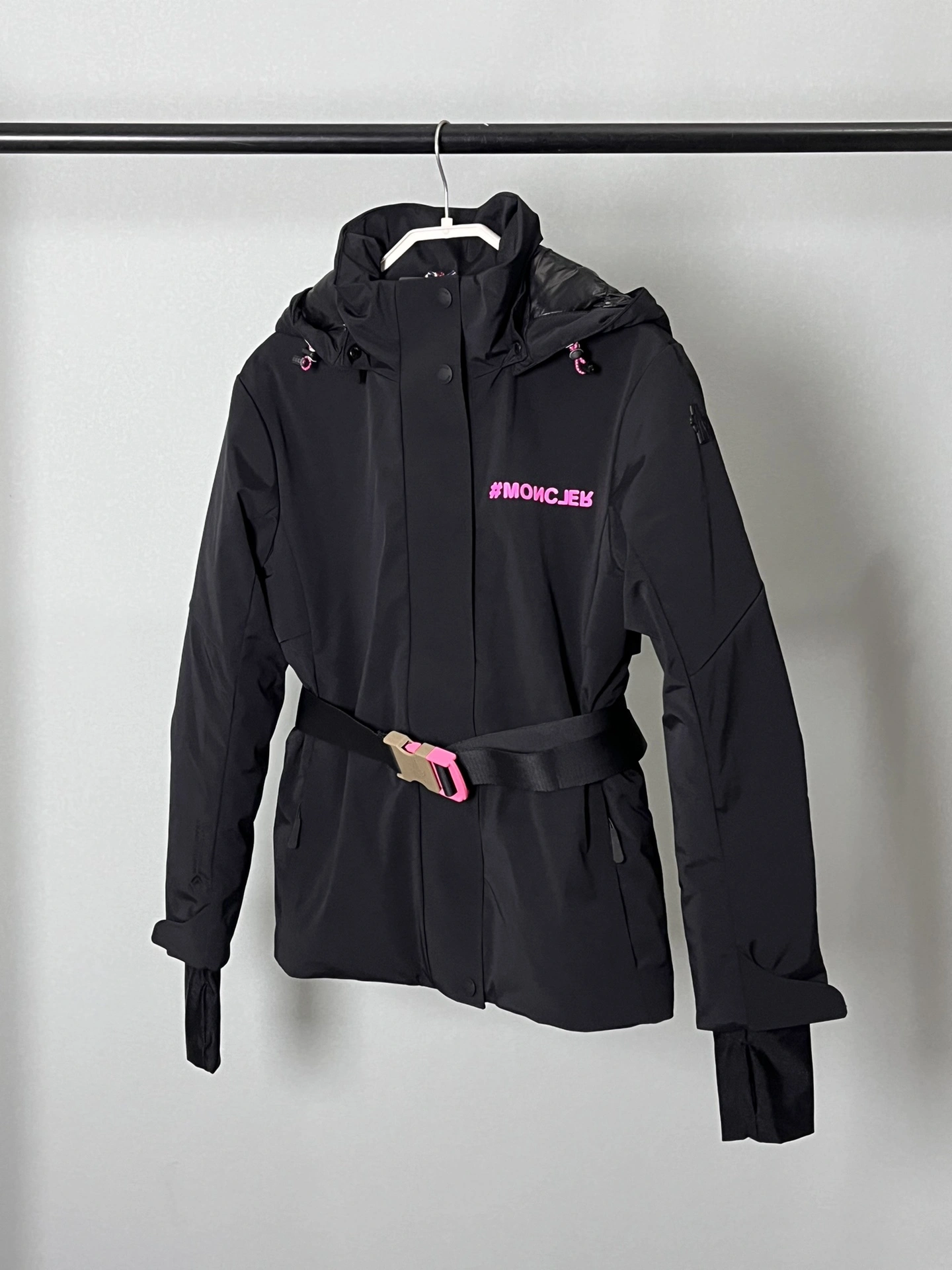 Moncler Down Jackets Refined 146410