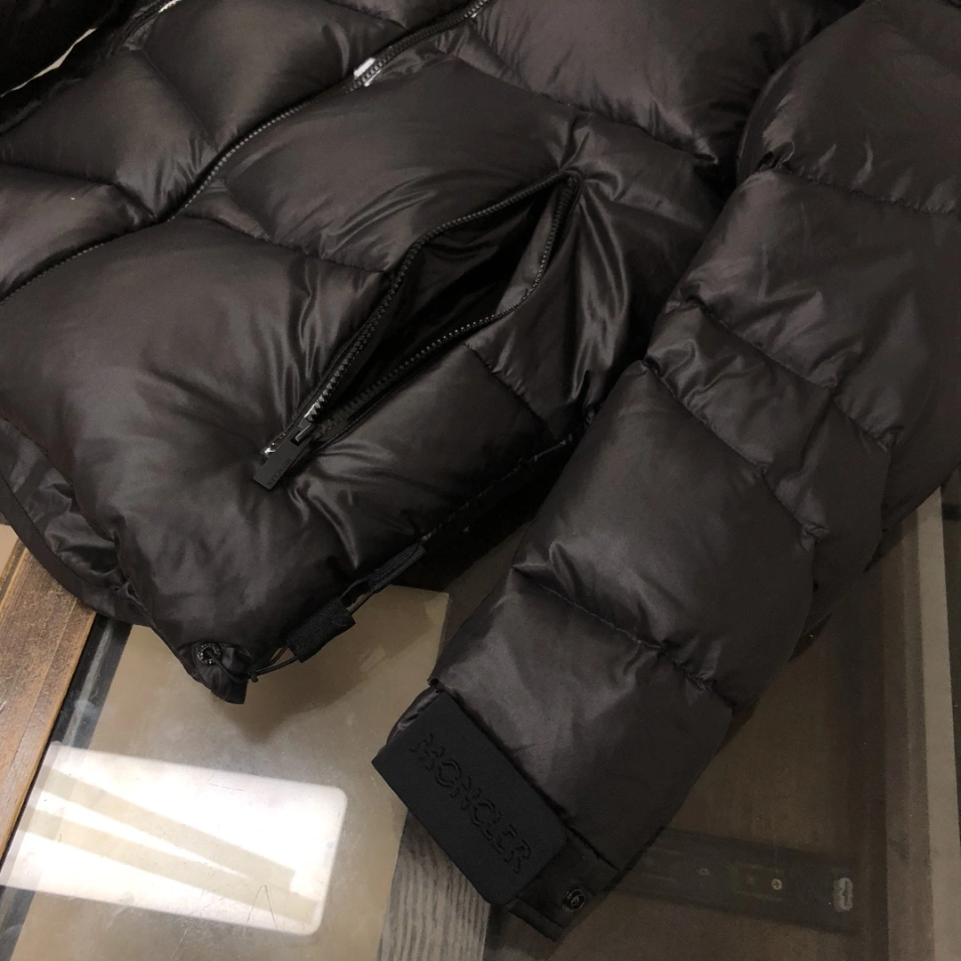 Moncler Down Jackets Colorful 146419