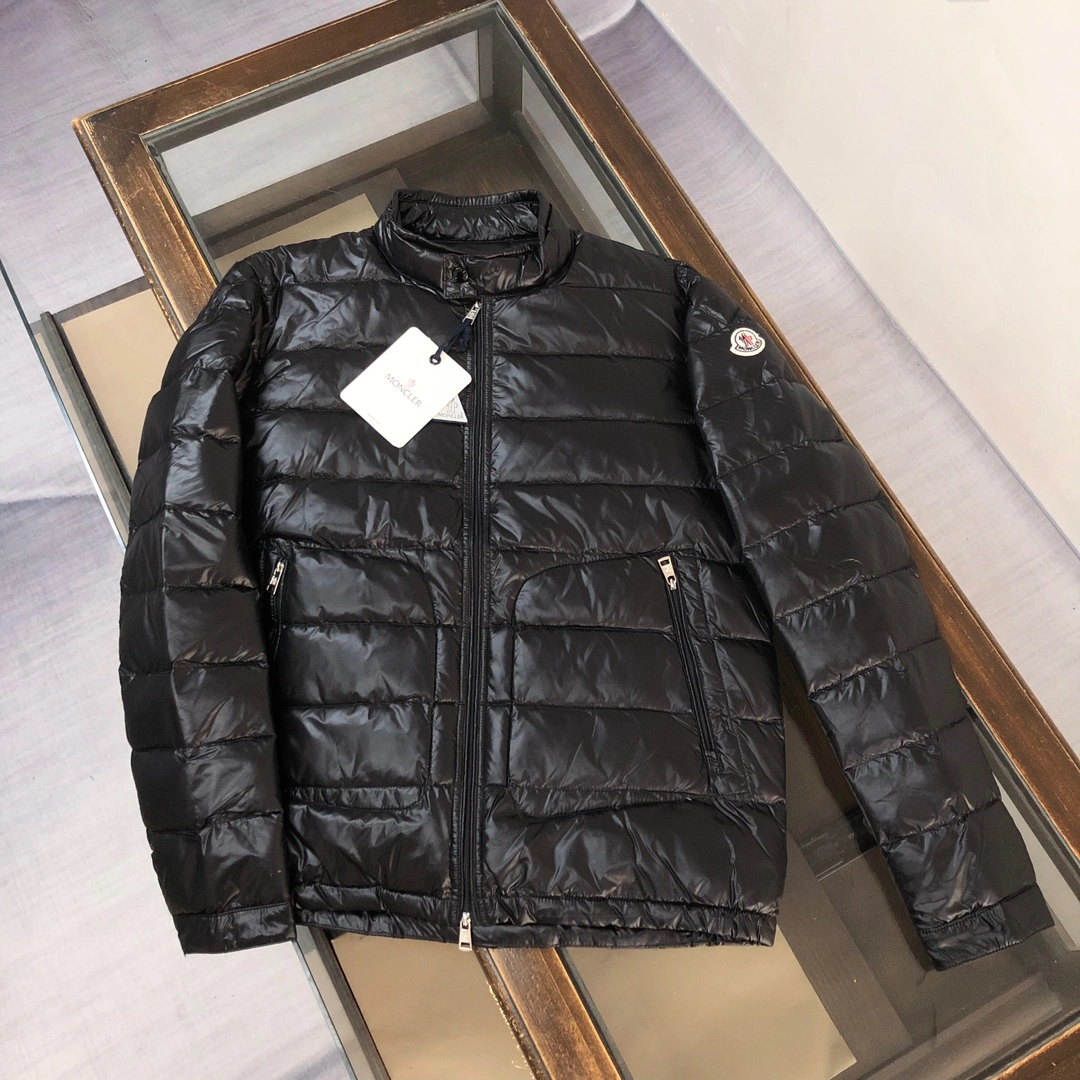 Moncler Down Jackets EyeCatching 146407