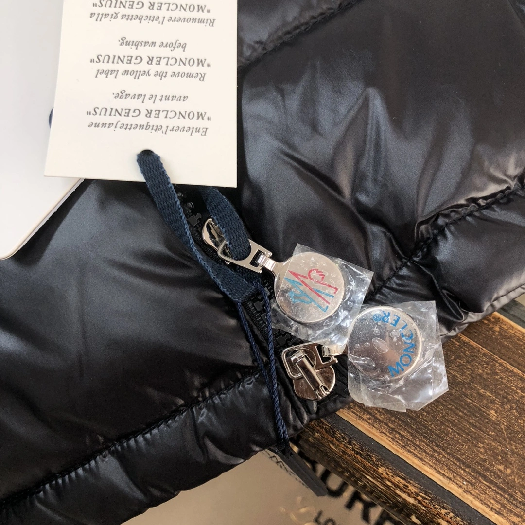 Moncler Down Jackets Tailored 146414