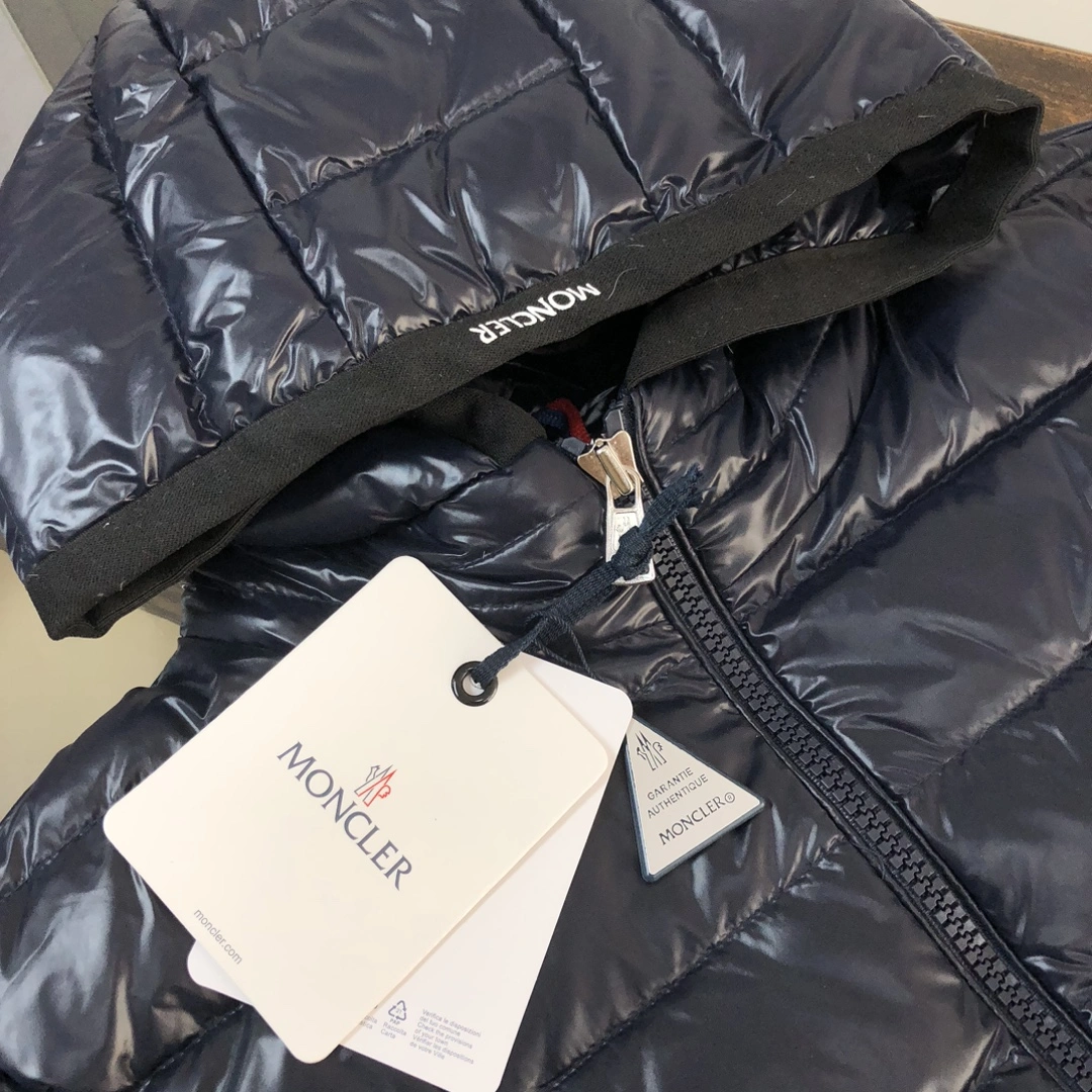 Timeless Moncler Down Jackets 146416