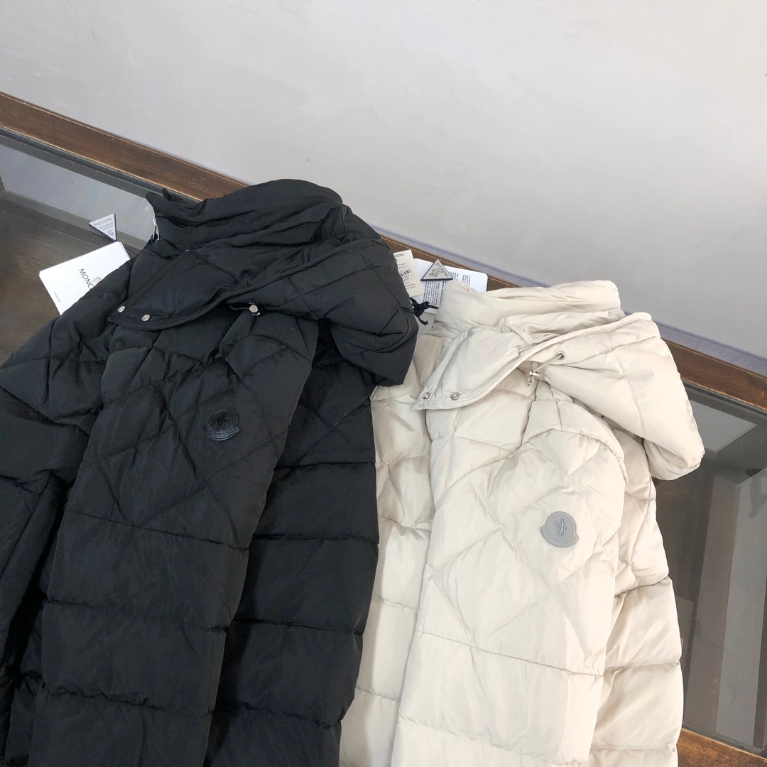 Lightweight Moncler Down Jackets 146437