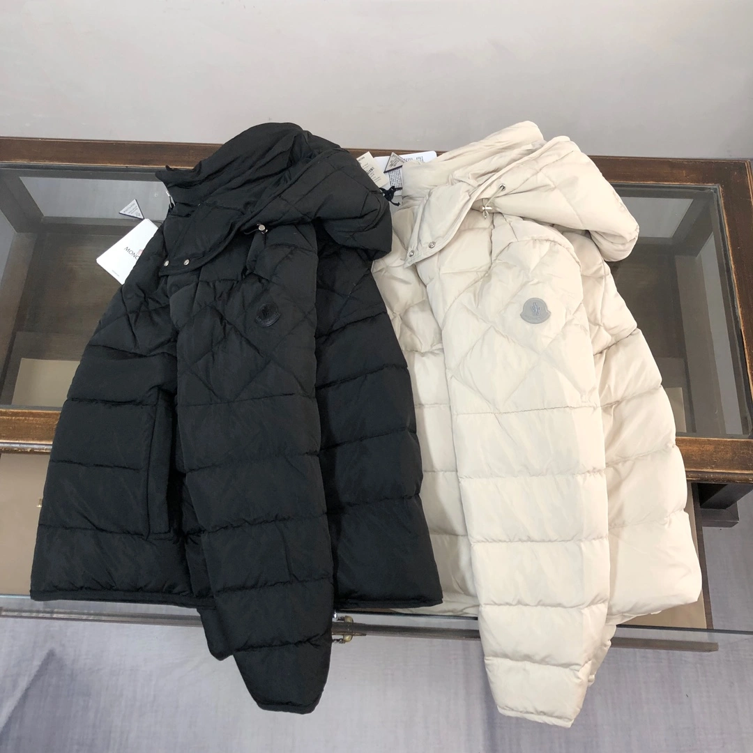Moncler Down Jackets Classic 146417