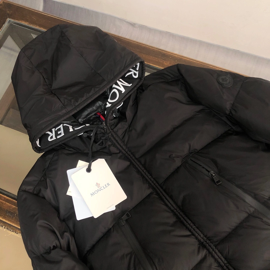 MultiPurpose Moncler Down Jackets 146404